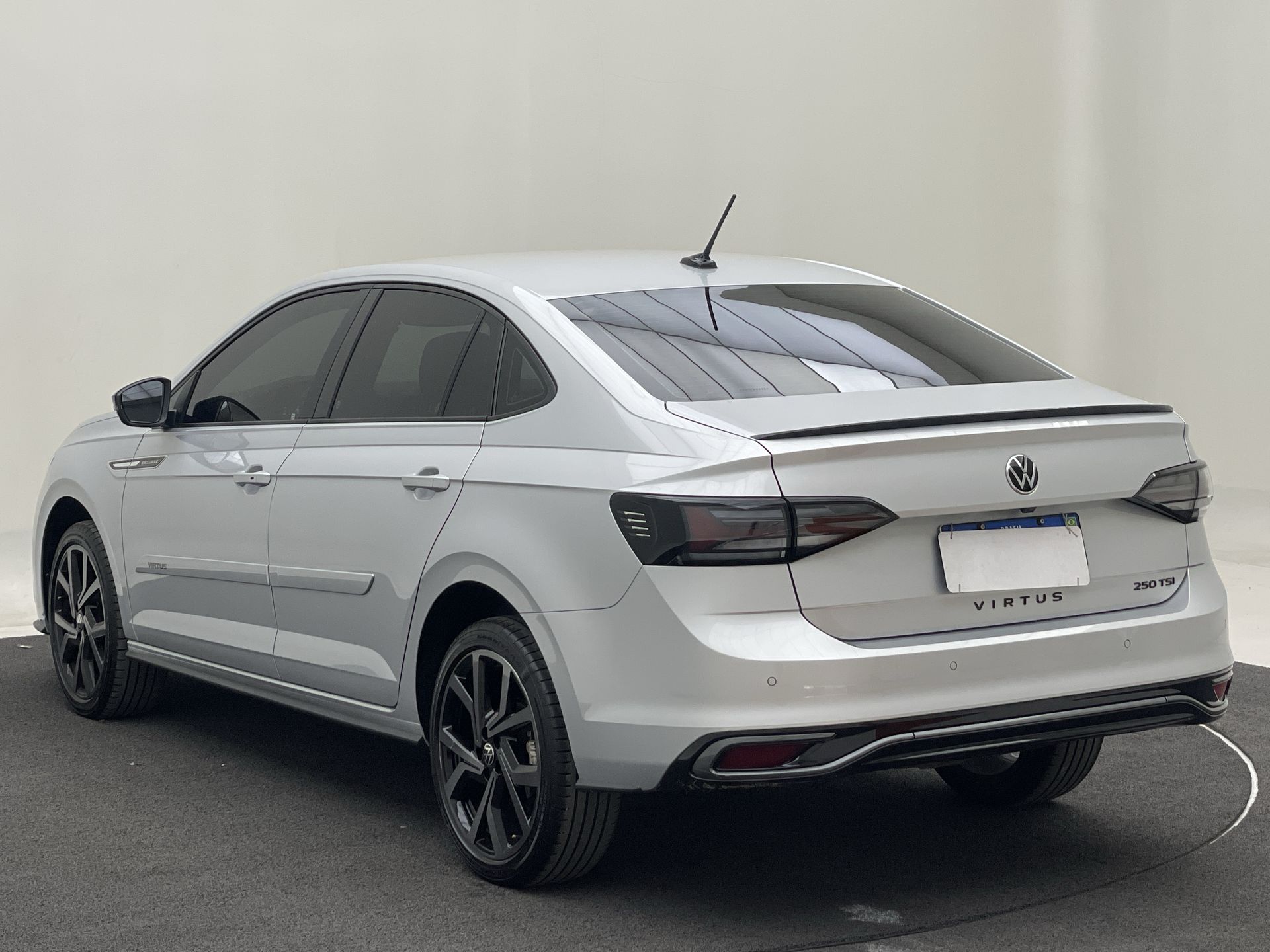 VIRTUS Exclusive 250TSI 1.4 Flex 16V Aut