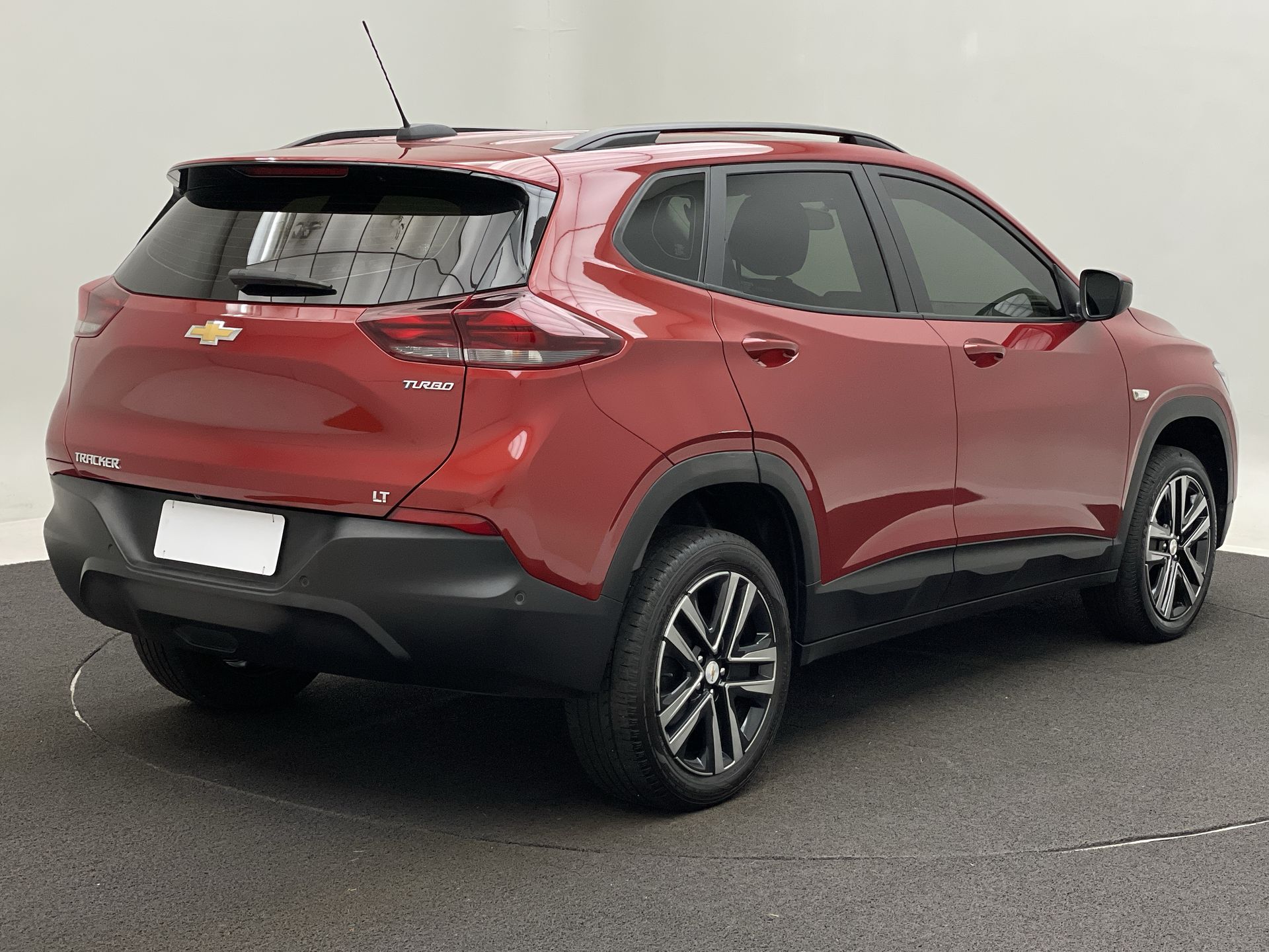 TRACKER LT 1.0 Turbo 12V Flex Aut.