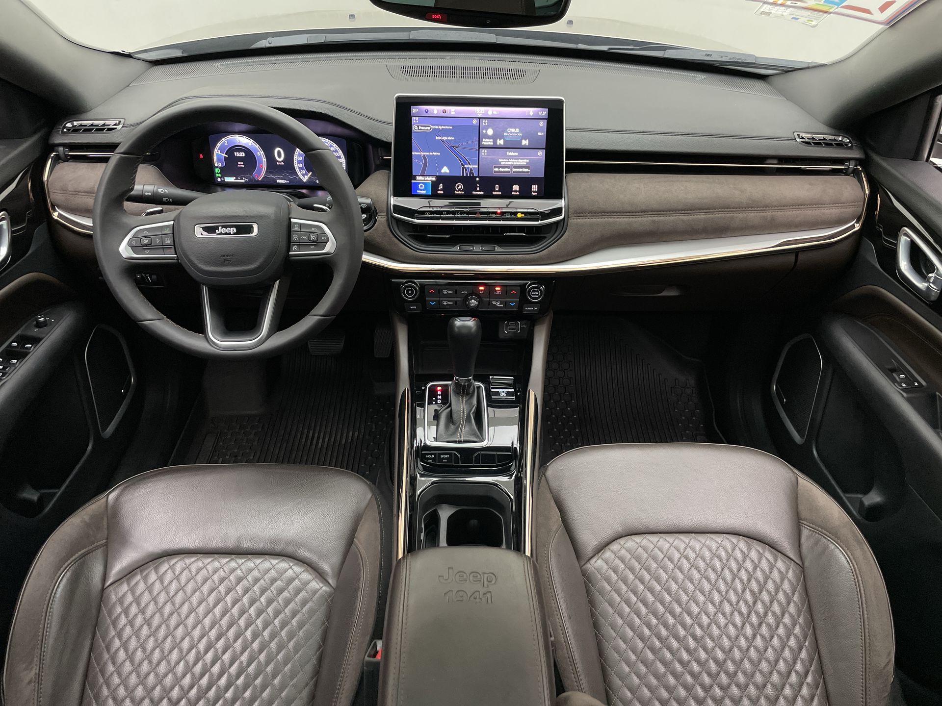 Jeep-COMMANDER-Commander Overland T270 1.3 TB Flex Aut.