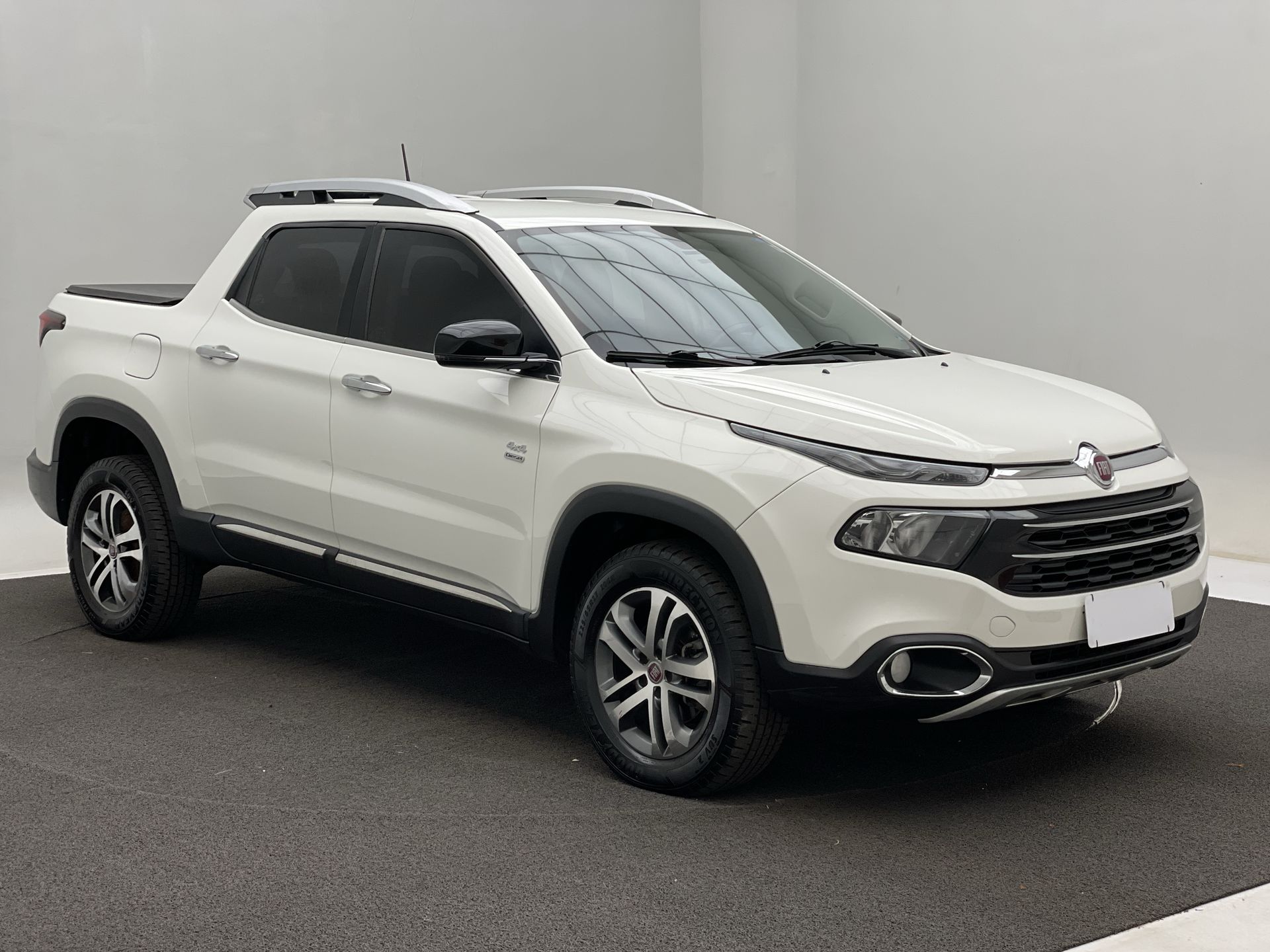 Fiat-TORO-Toro Volcano 2.0 16V 4x4 TB Diesel Aut.