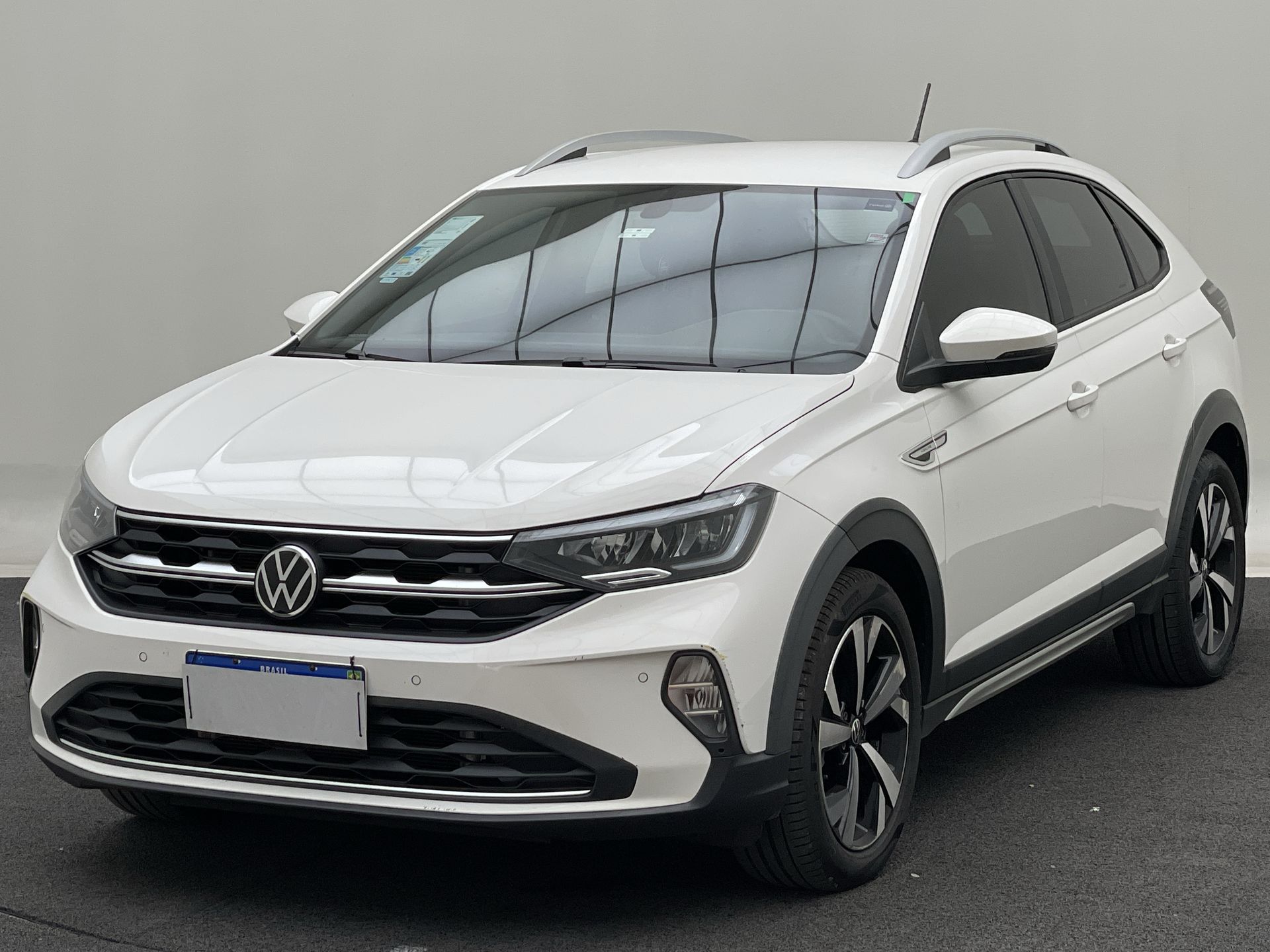 Nivus Highline 1.0 200 TSI Flex Aut.