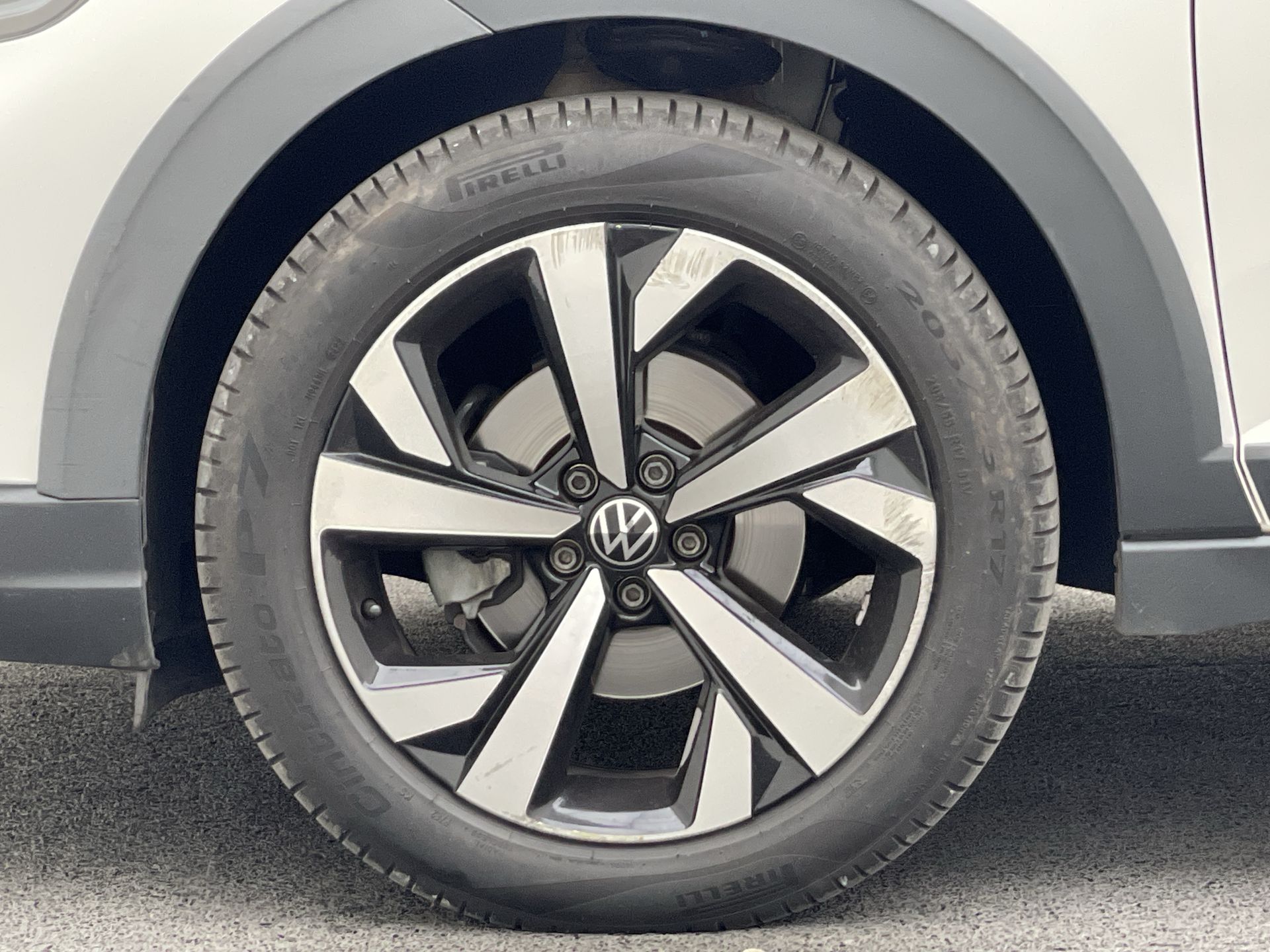 Nivus Highline 1.0 200 TSI Flex Aut.