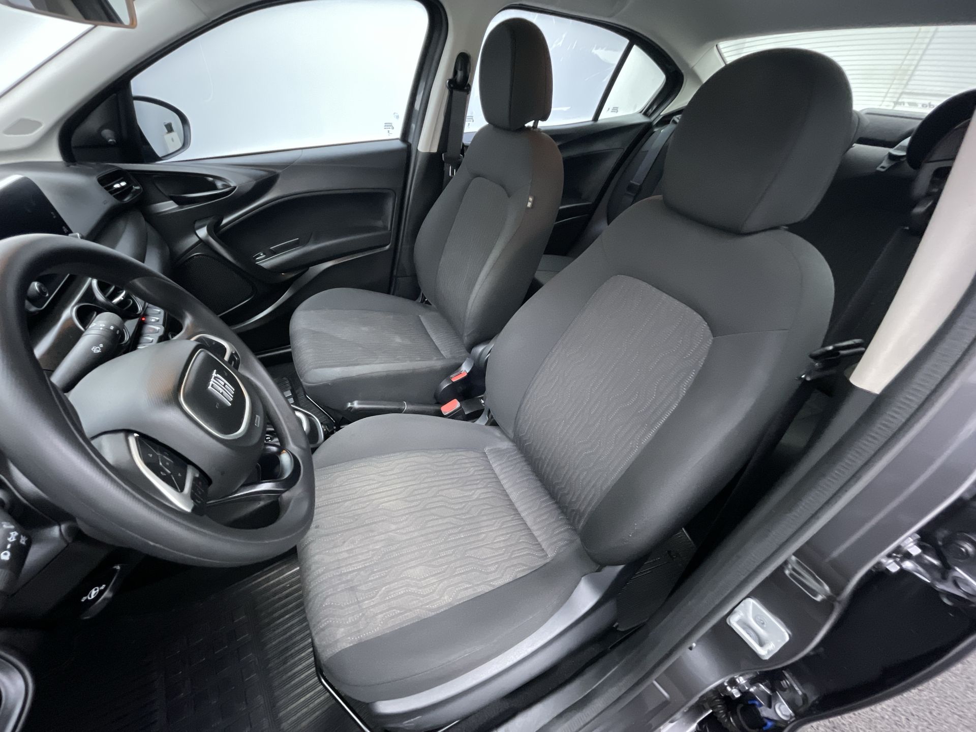 CRONOS DRIVE 1.3 8V Flex Aut.