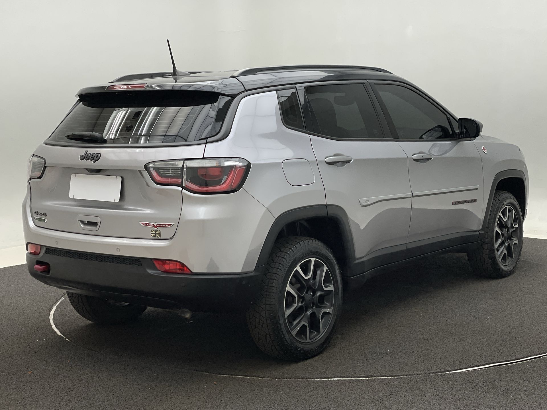 Jeep-COMPASS-COMPASS TRAILHAWK 2.0 4x4 Dies. 16V Aut.