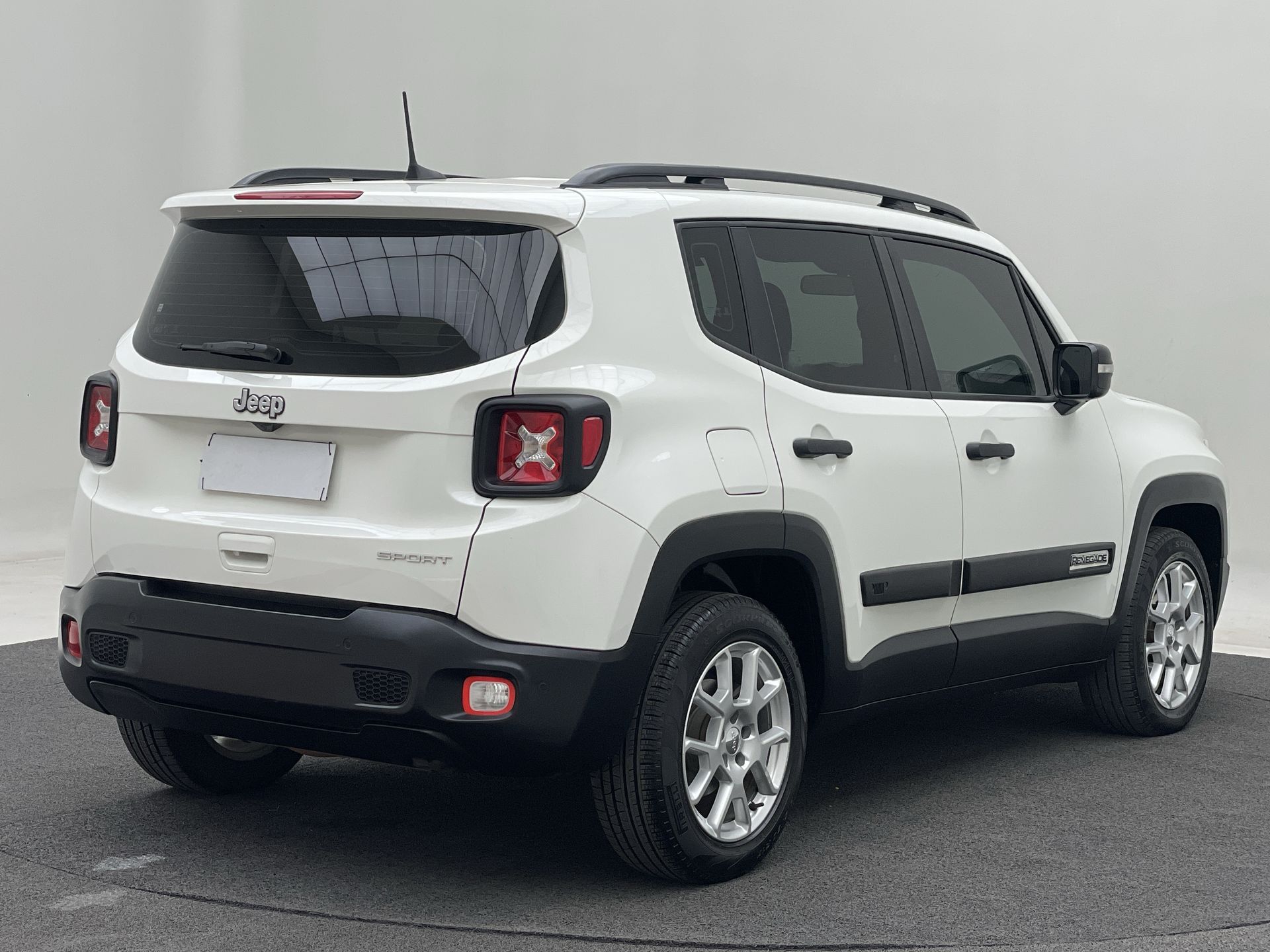 Jeep-RENEGADE-Renegade Sport 1.8 4x2 Flex 16V Aut.