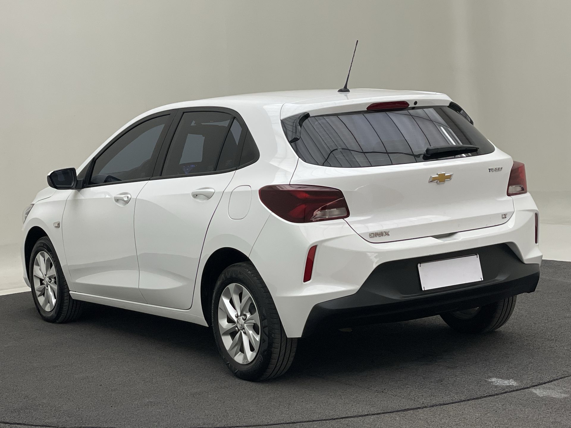 ONIX HATCH LT 1.0 12V TB Flex 5p Mec.