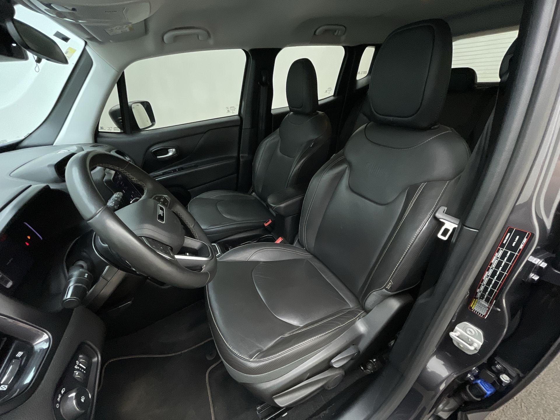 Jeep-RENEGADE-Renegade Long. T270 1.3 TB 4x2 Flex Aut.