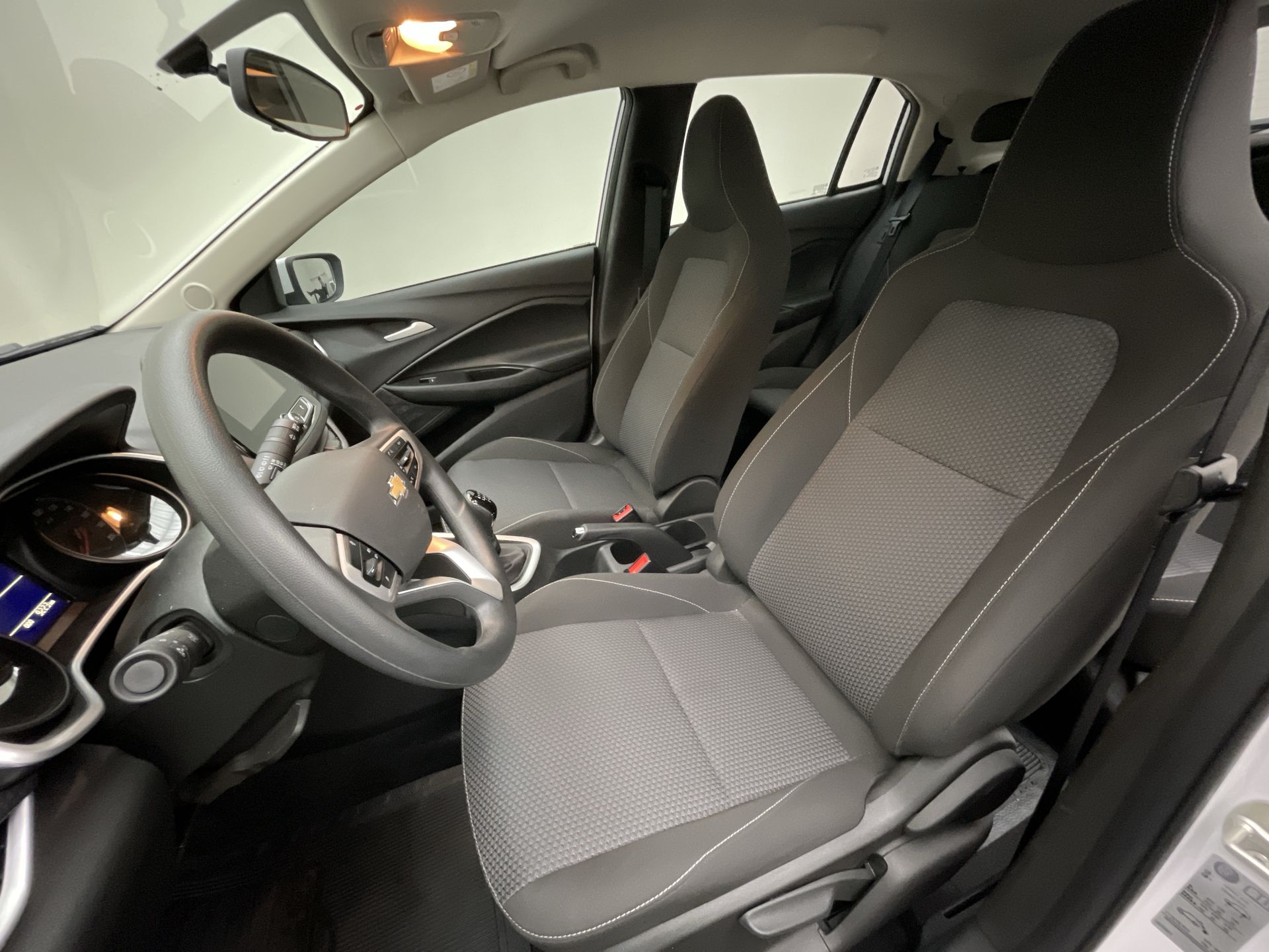 ONIX HATCH LT 1.0 12V TB Flex 5p Mec.