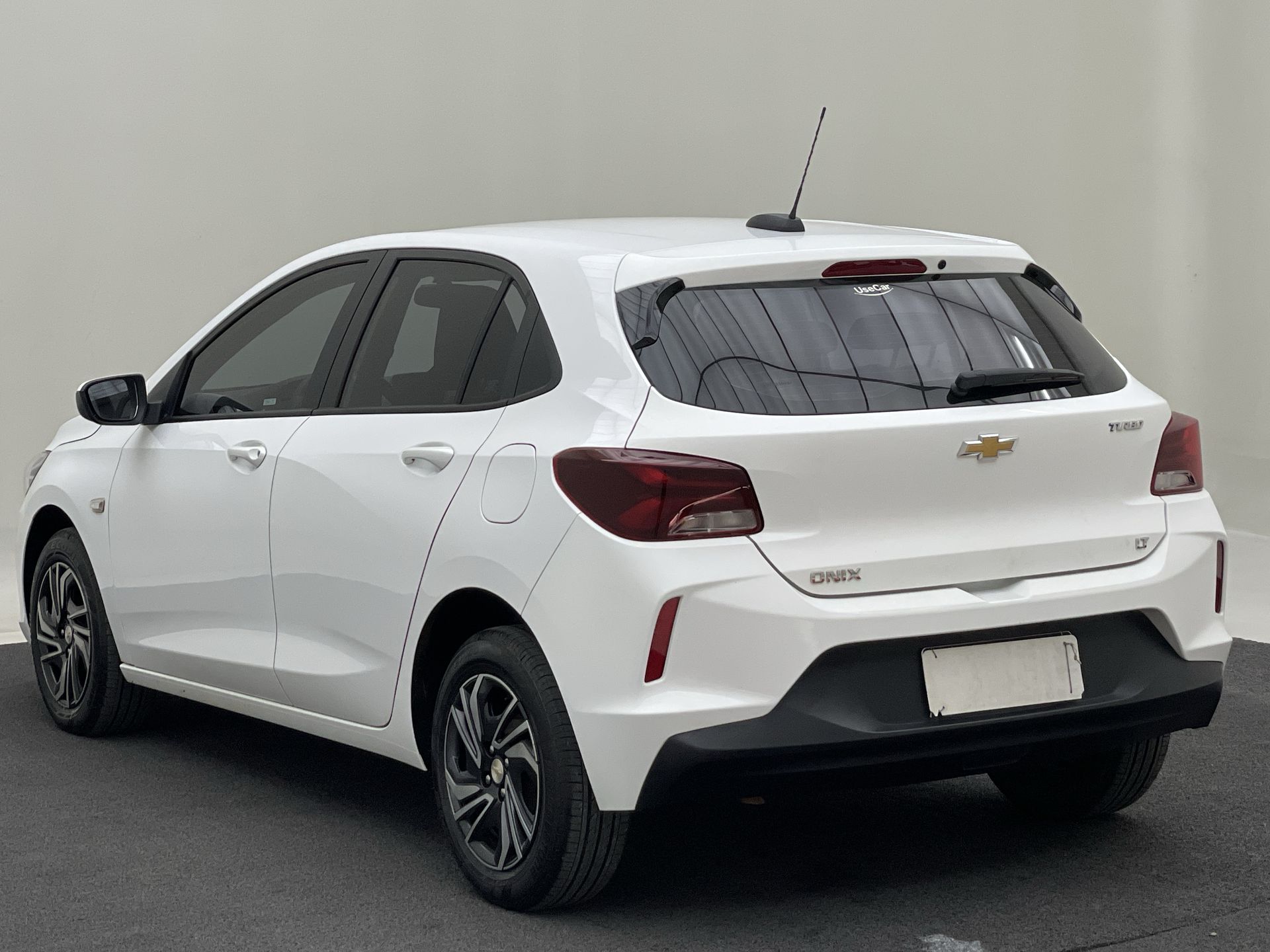 GM - Chevrolet-ONIX-ONIX HATCH LT 1.0 12V TB Flex 5p Mec.