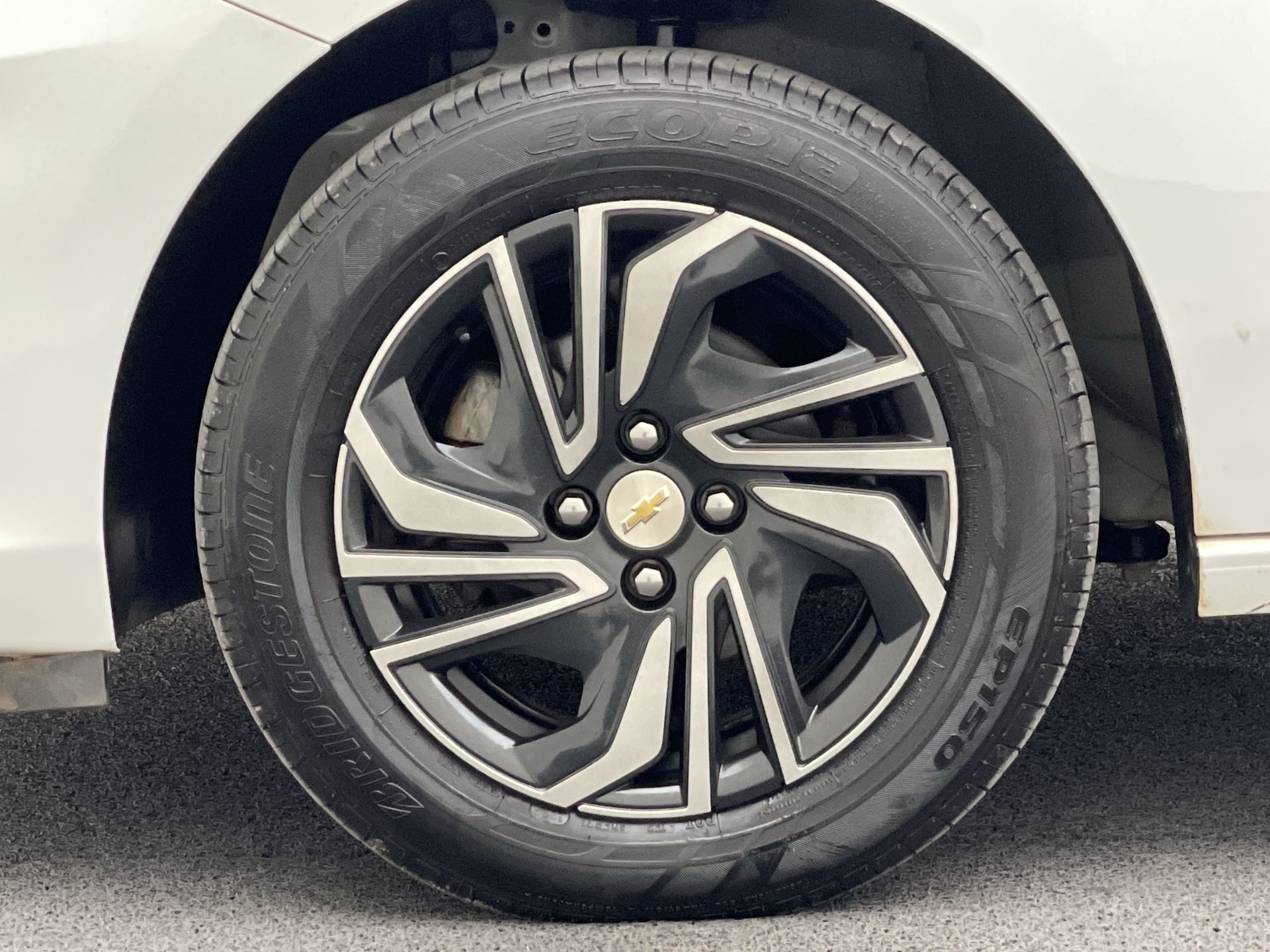 GM - Chevrolet-ONIX-ONIX HATCH LT 1.0 12V TB Flex 5p Mec.