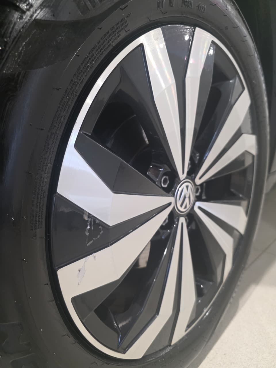 VW - Volkswagen-T-Cross-T-Cross 200 TSI 1.0  Flex 12V 5p Aut.