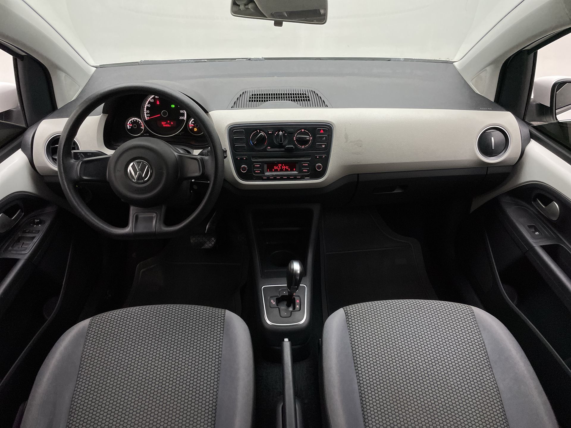 VW - Volkswagen-up!-up! move I MOTION 1.0 T. Flex 12V 5p