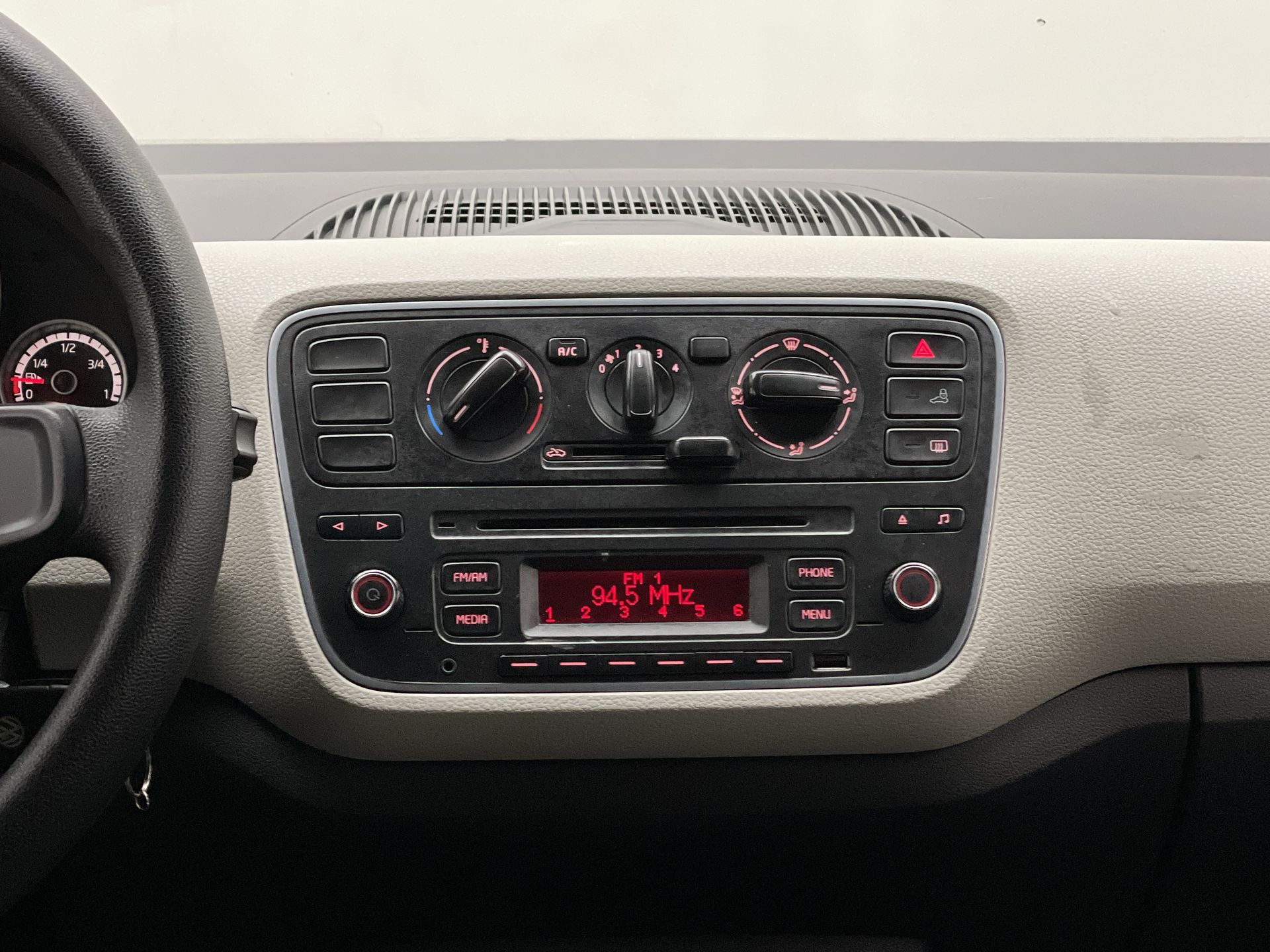 VW - Volkswagen-up!-up! move I MOTION 1.0 T. Flex 12V 5p