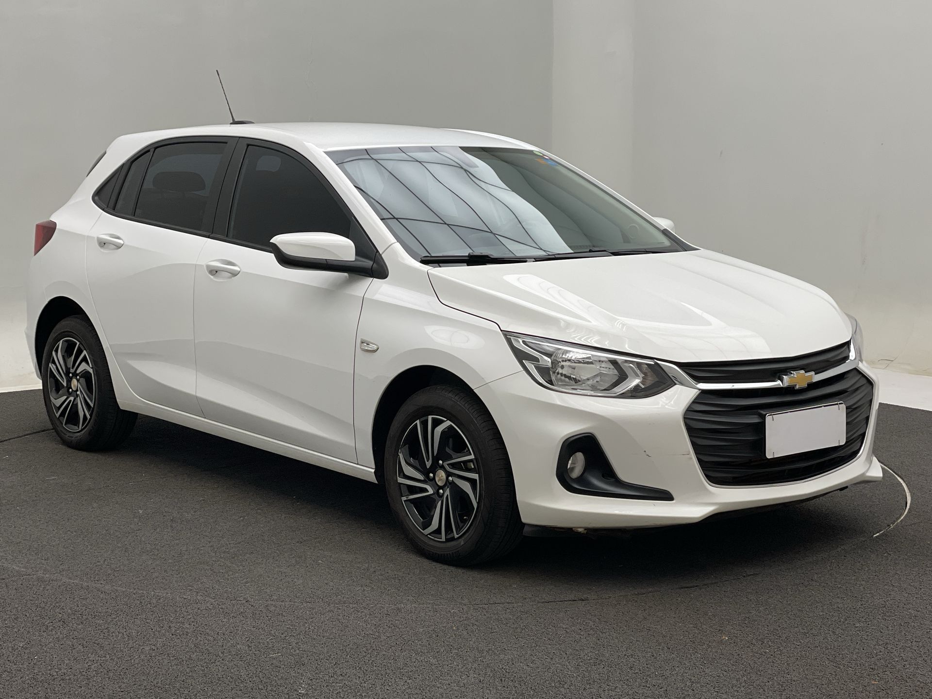GM - Chevrolet-ONIX-ONIX HATCH LT 1.0 12V Flex 5p Mec.