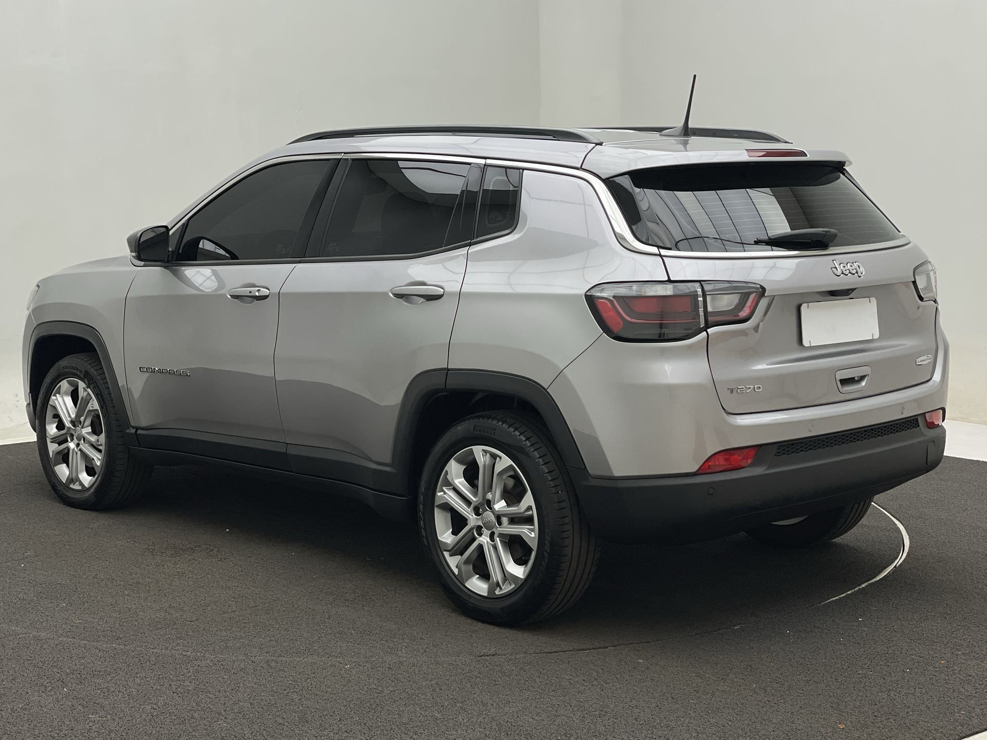 Jeep-COMPASS-COMPASS LONG. T270 1.3 TB 4x2 Flex Aut.