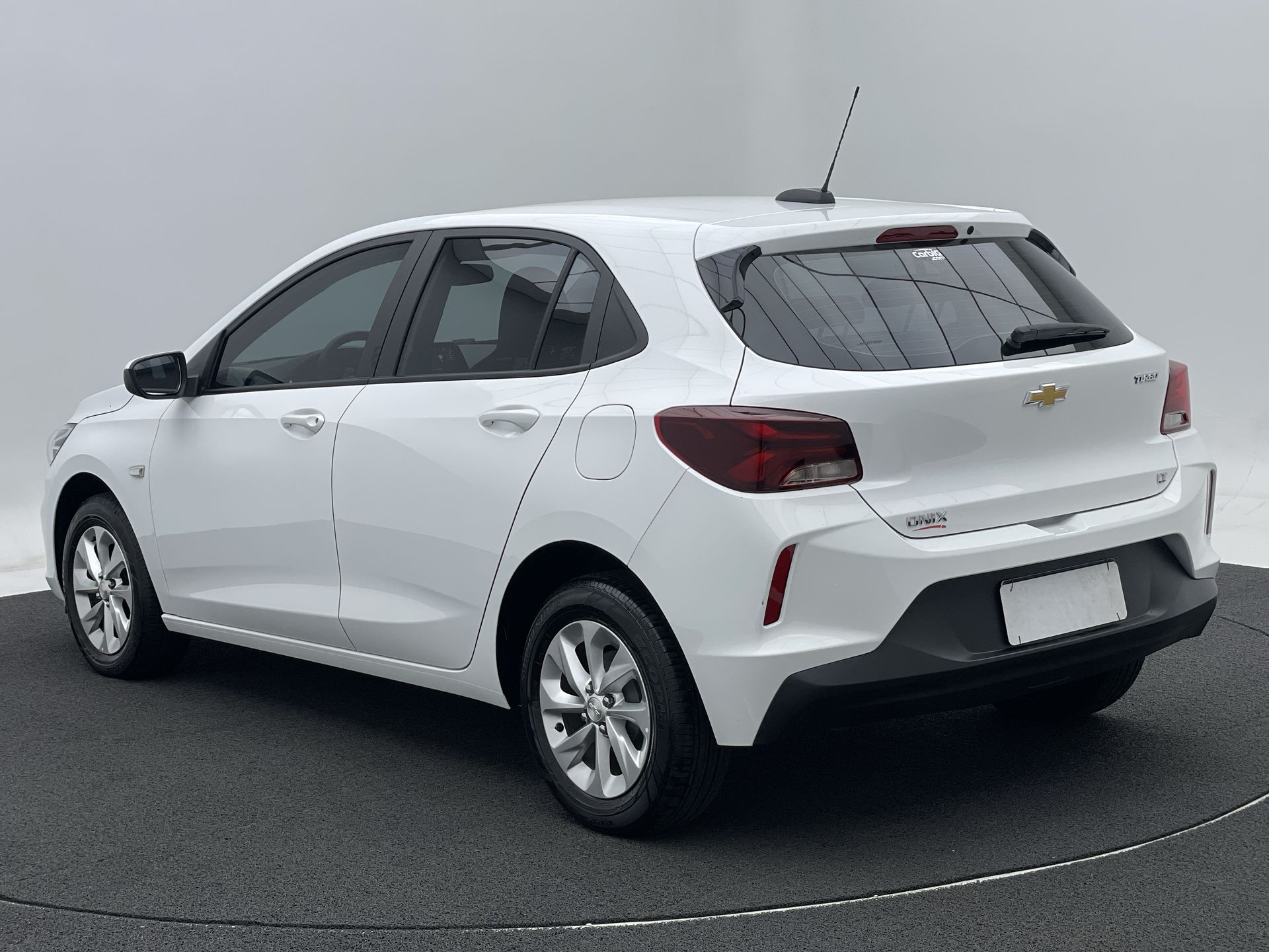 GM - Chevrolet-ONIX-ONIX HATCH LT 1.0 12V Flex 5p Mec.