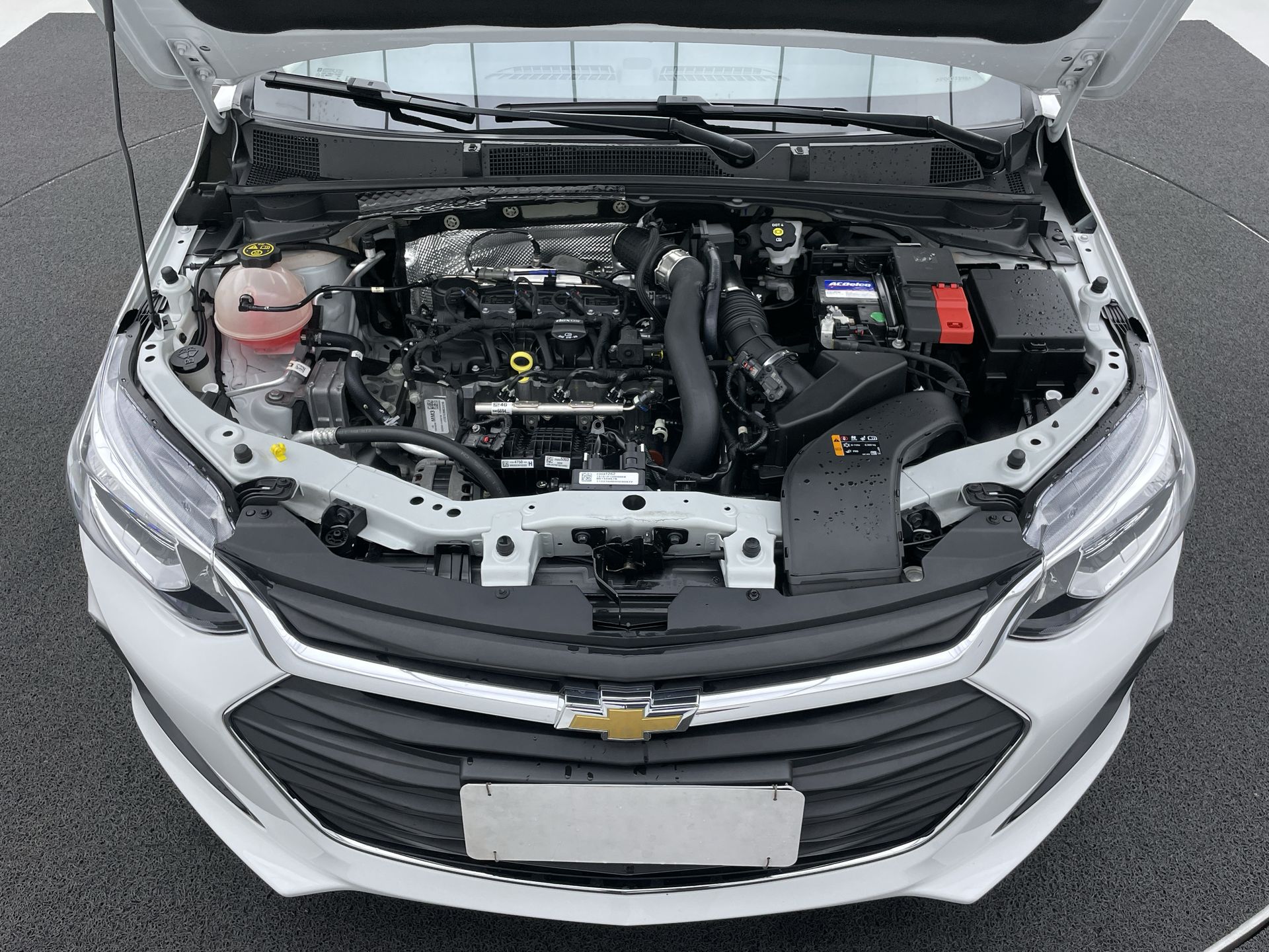 GM - Chevrolet-ONIX-ONIX HATCH LT 1.0 12V Flex 5p Mec.