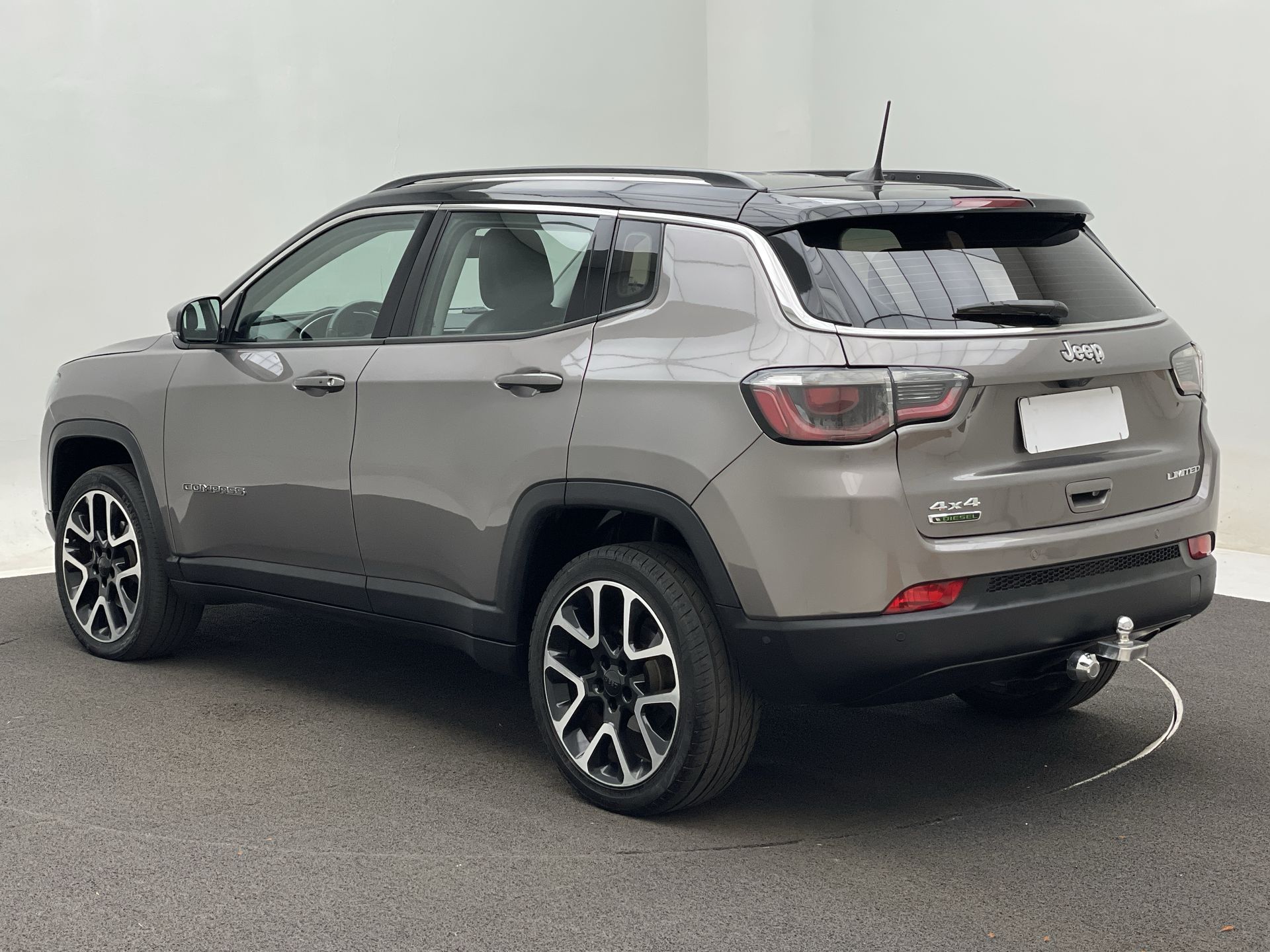 Jeep-COMPASS-COMPASS LIMITED 2.0 4x4 Diesel 16V Aut.