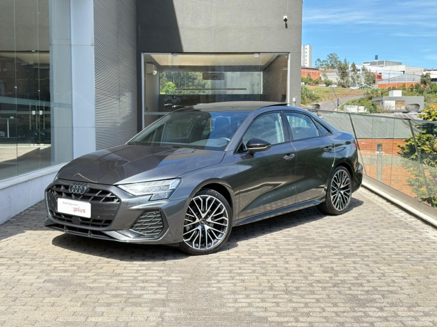 2.0 TFSI GASOLINA SEDAN PERFORMANCE BLACK S-TRONIC