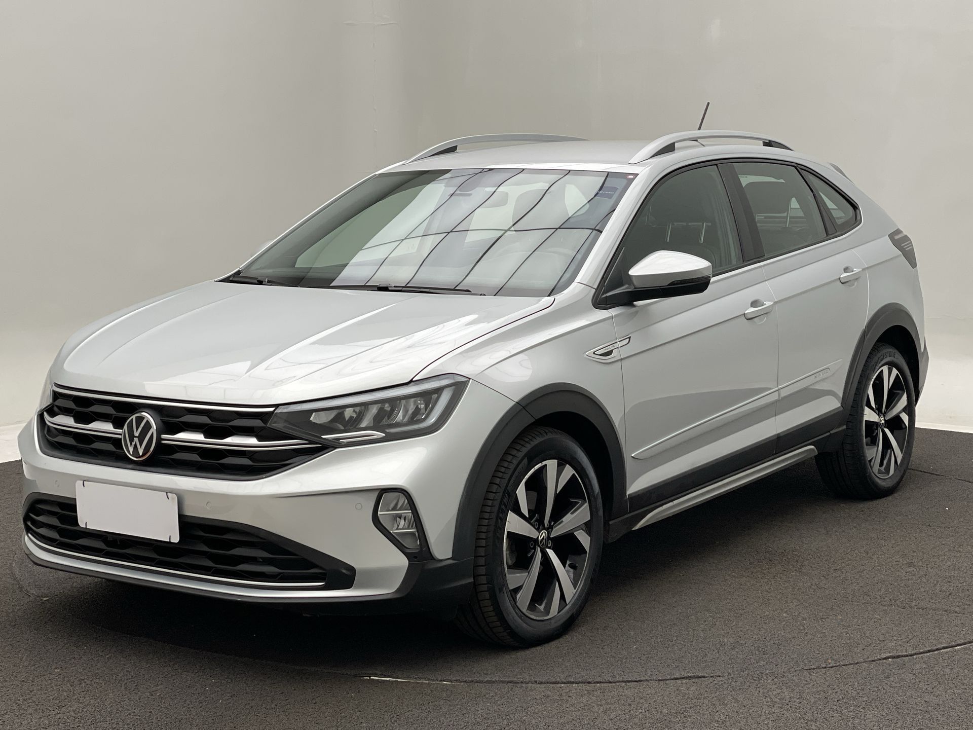 Nivus Highline 1.0 200 TSI Flex Aut.