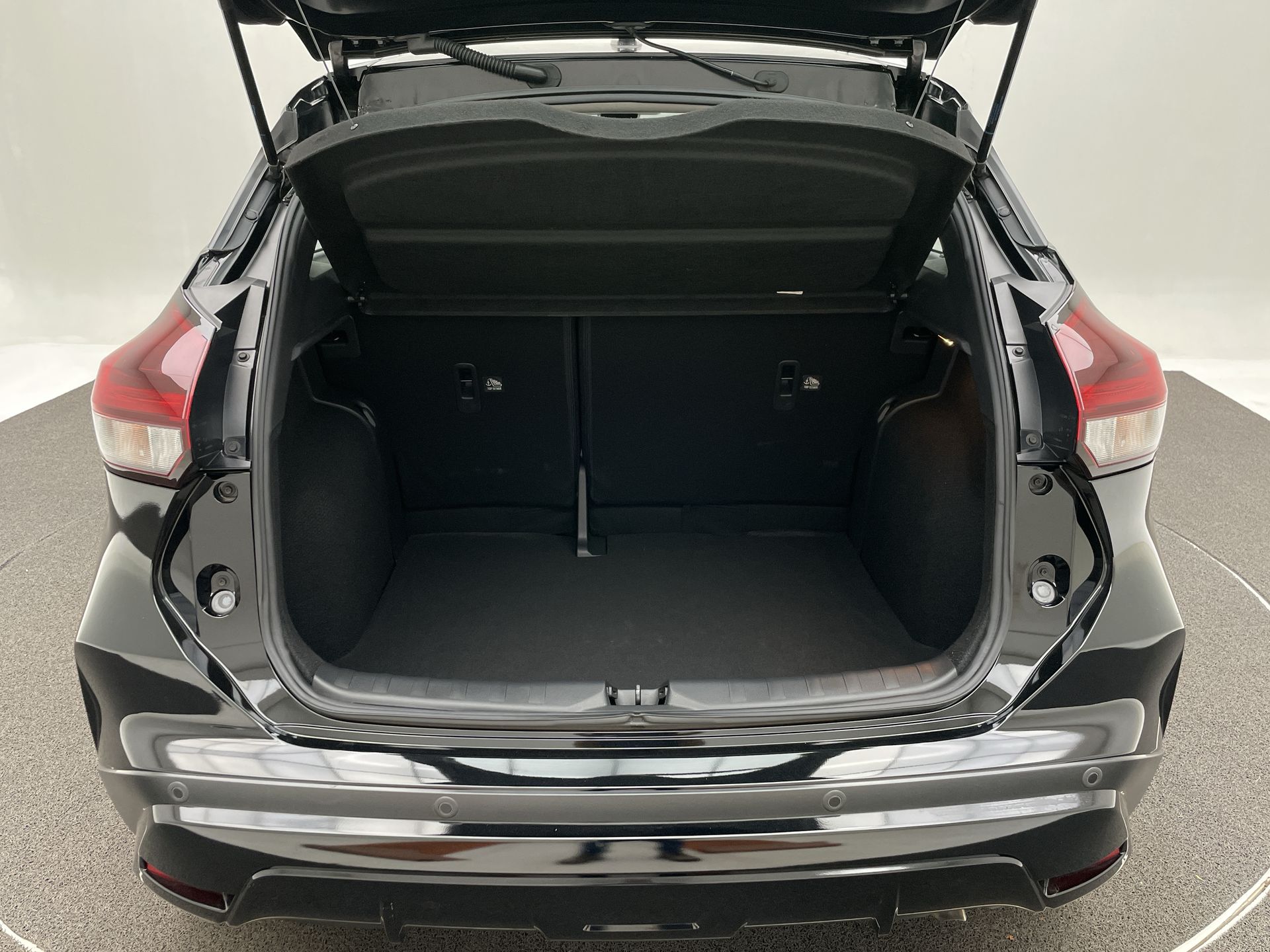 Nissan-KICKS-KICKS Play Advance Plus 1.6 16V Flex Aut