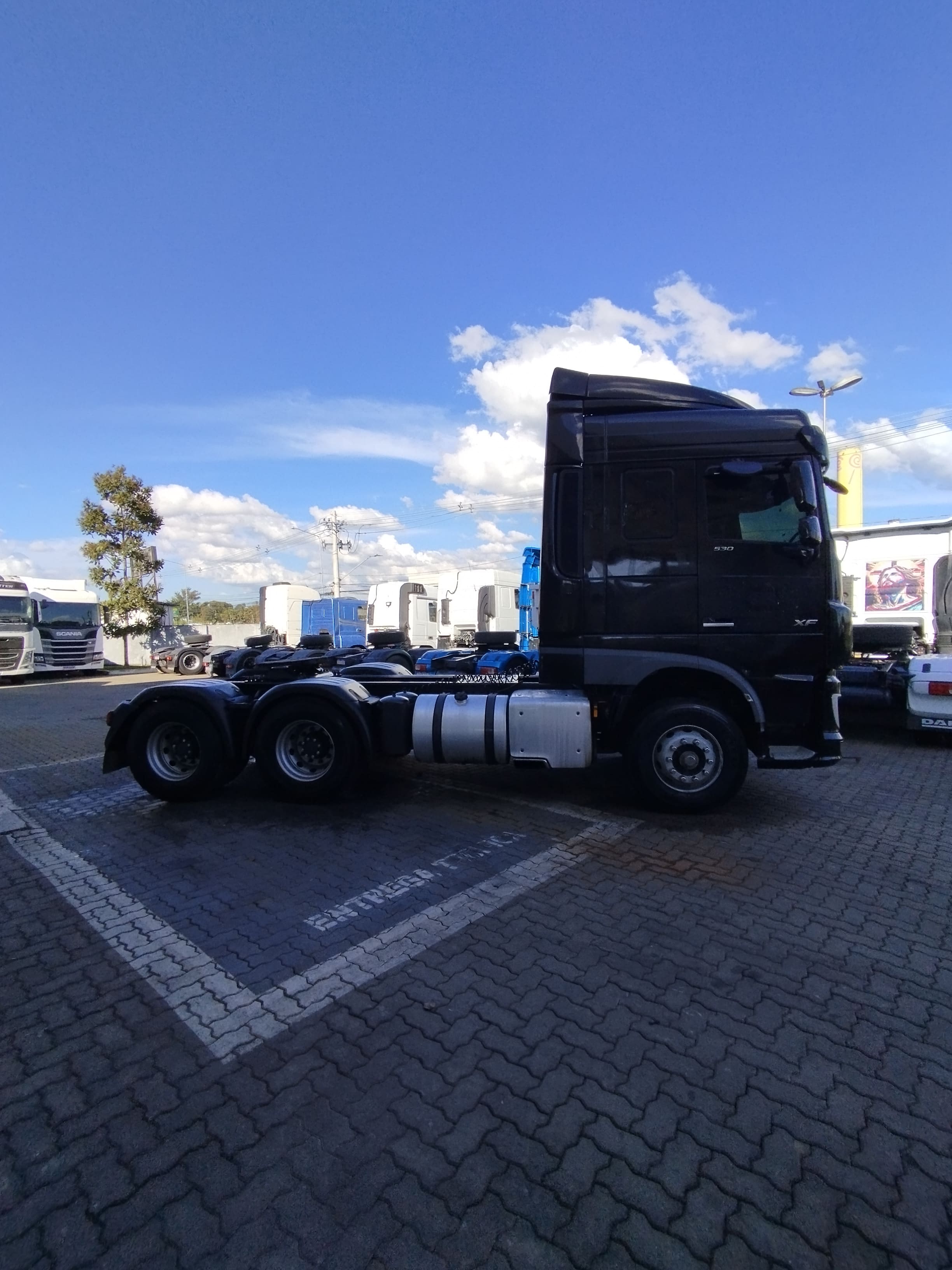 DAF-XF-XF FTT530 6x4 Space Cab (die)(E5)