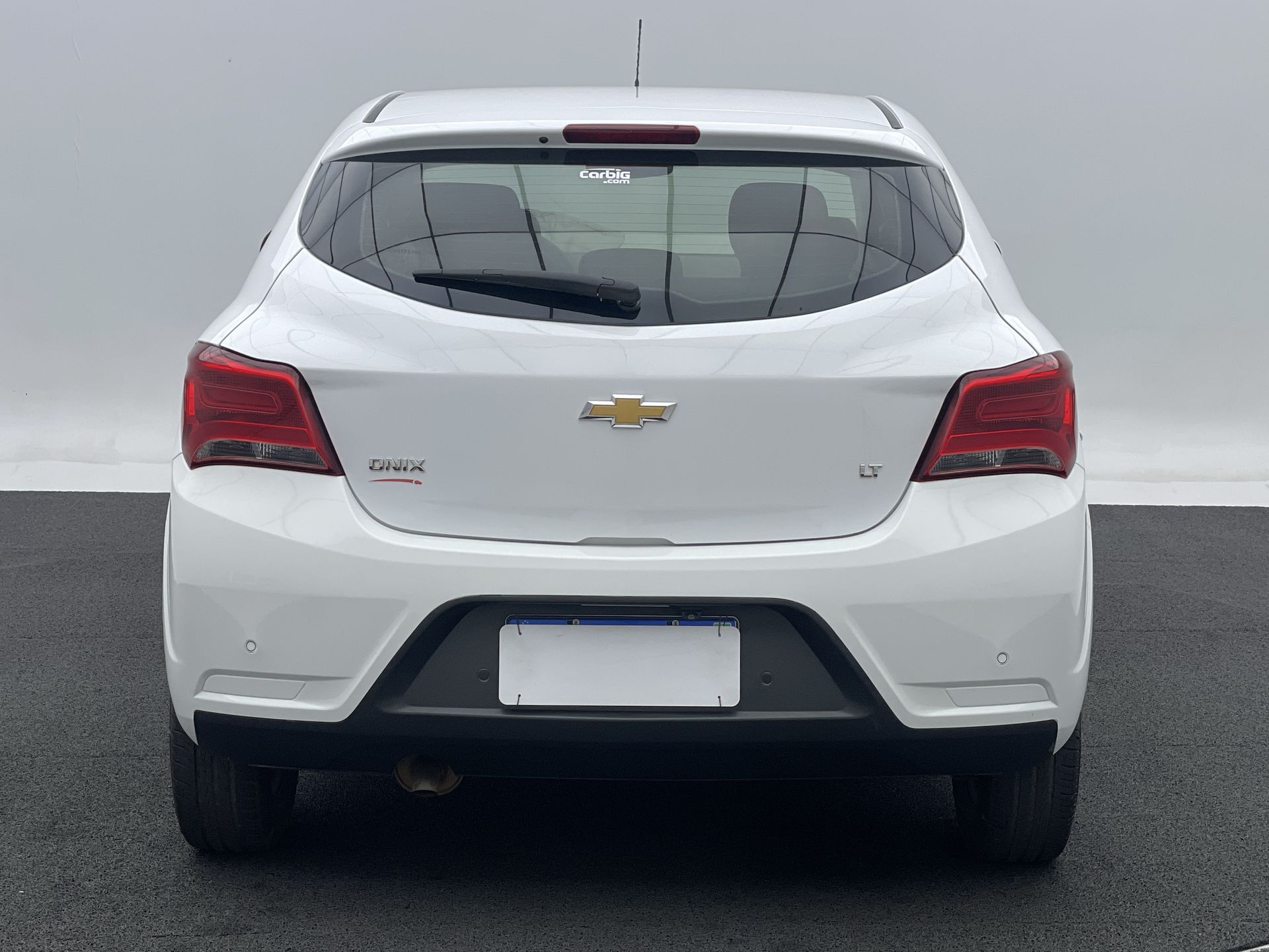 GM - Chevrolet-ONIX-ONIX HATCH LT 1.0 8V FlexPower 5p Mec.