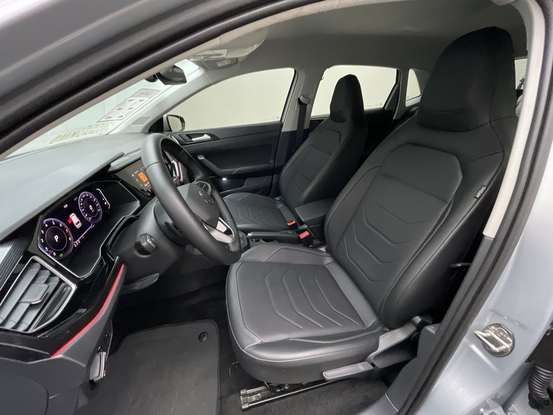 VW - Volkswagen-Polo-Polo Highline TSI 1.0 Flex 12V Aut.