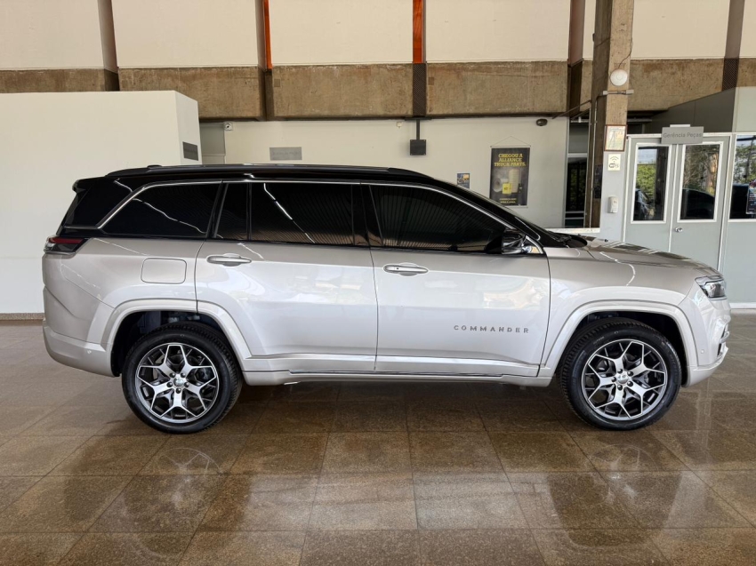 JEEP-COMMANDER-2.0 TD380 TURBO DIESEL OVERLAND AT9