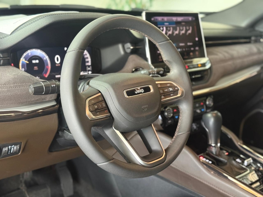 JEEP-COMMANDER-2.0 TD380 TURBO DIESEL OVERLAND AT9