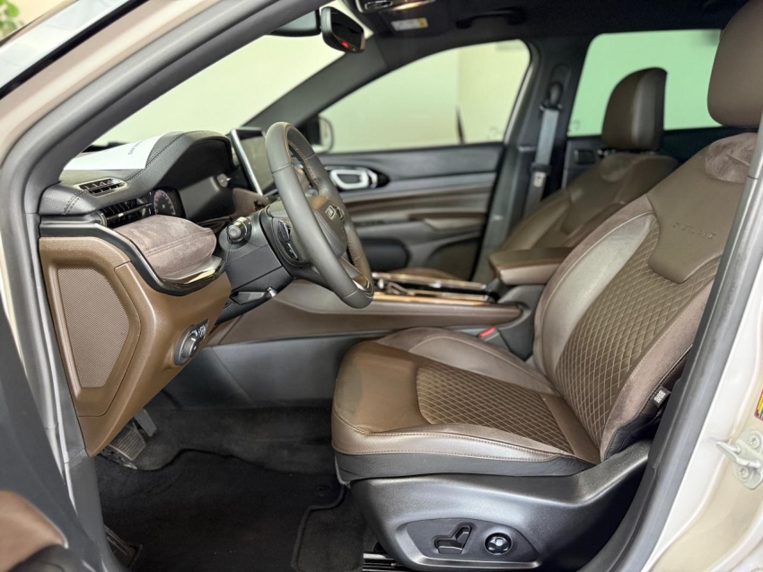 JEEP-COMMANDER-2.0 TD380 TURBO DIESEL OVERLAND AT9