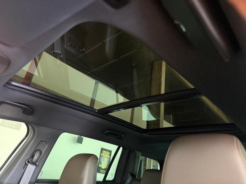 JEEP-COMMANDER-2.0 TD380 TURBO DIESEL OVERLAND AT9