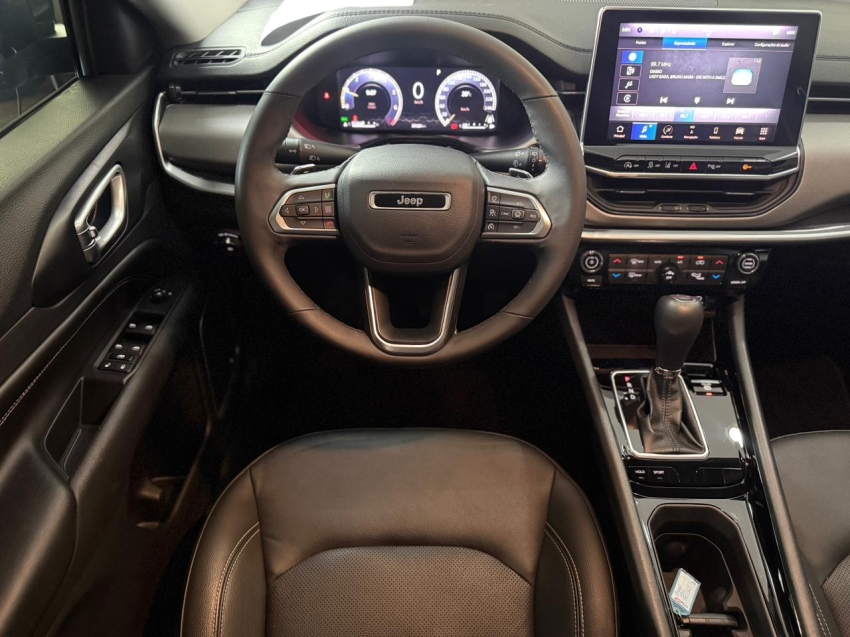 JEEP-COMPASS-1.3 T270 TURBO FLEX LONGITUDE AT6