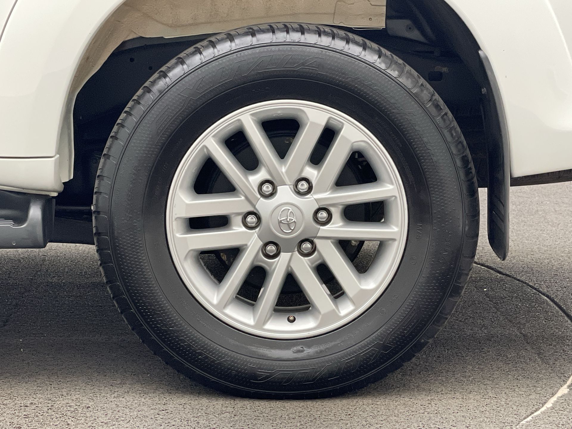 Hilux SW4 SR 4x2 2.7/ 2.7 Flex 16V Aut.