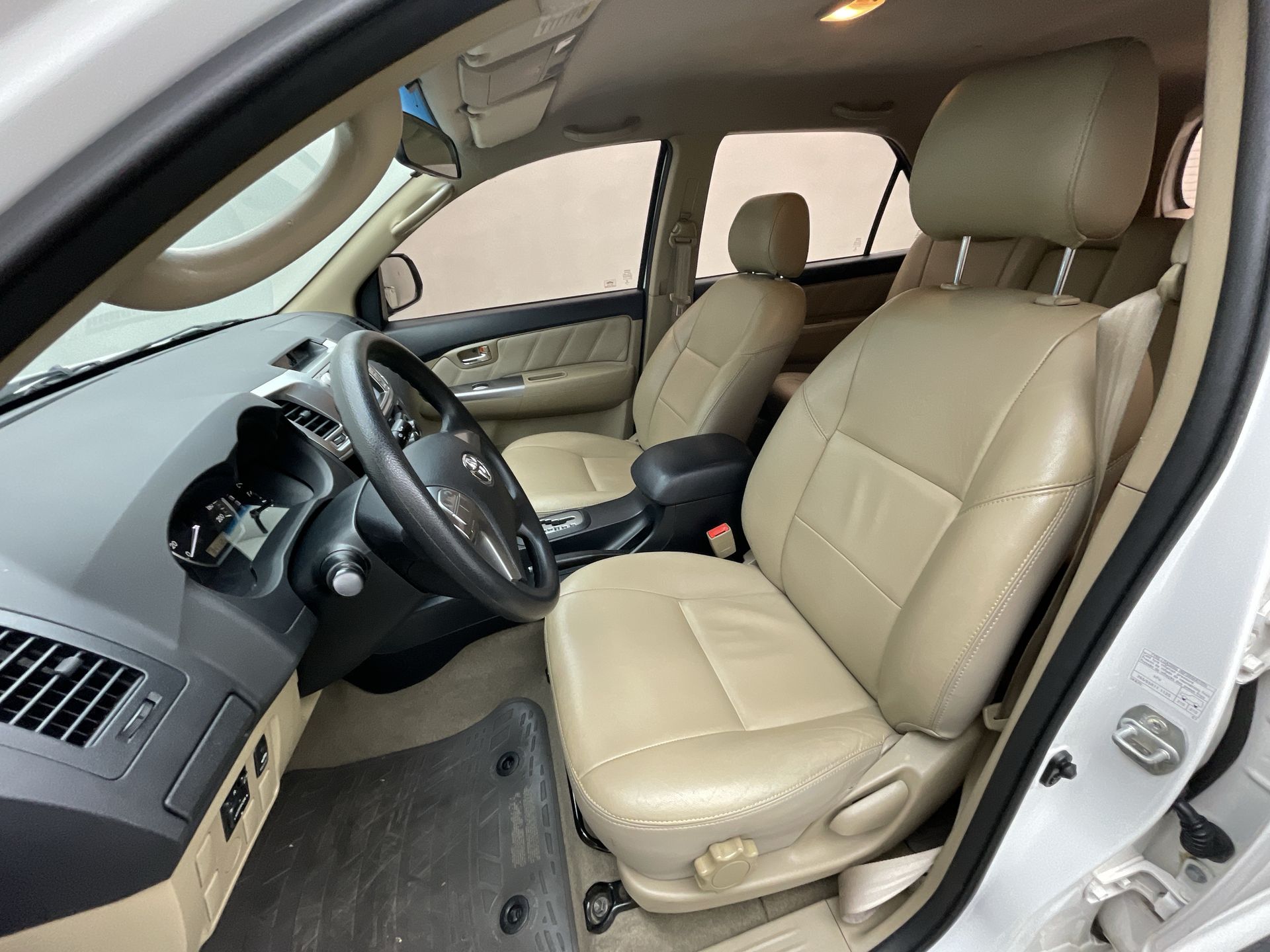 Toyota-HILUX SW4-Hilux SW4 SR 4x2 2.7/ 2.7 Flex 16V Aut.