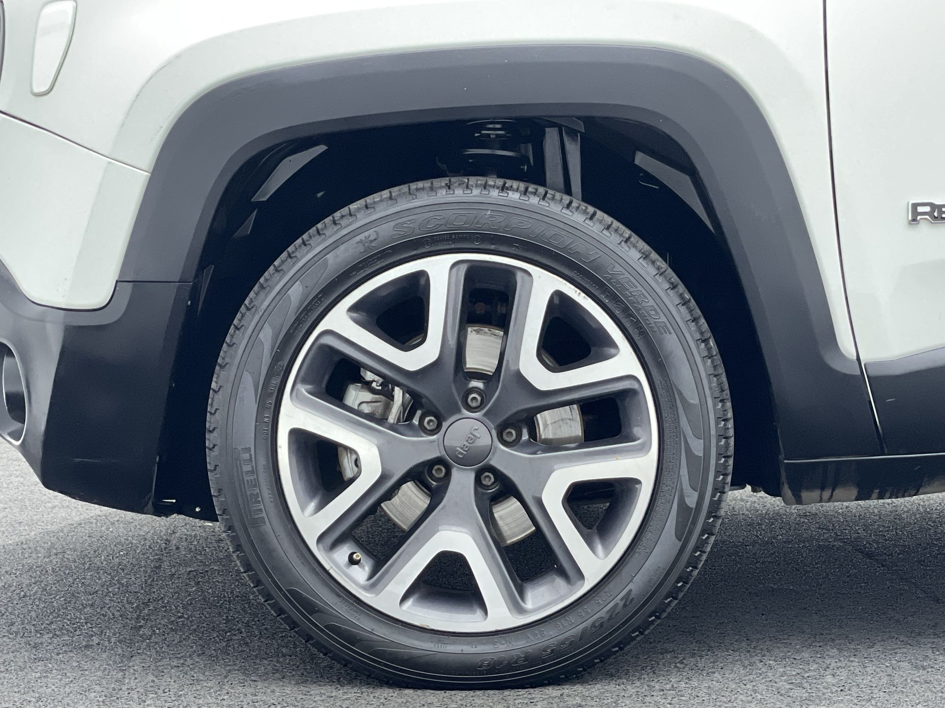 Jeep-RENEGADE-Renegade Longitude 1.8 4x2 Flex 16V Aut.