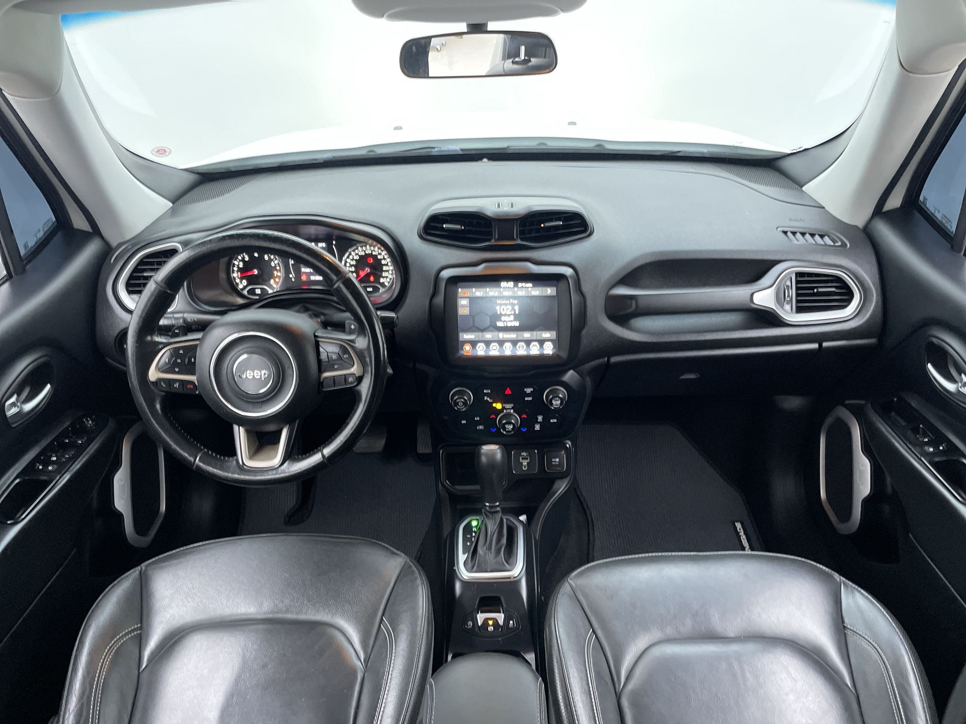 Jeep-RENEGADE-Renegade Longitude 1.8 4x2 Flex 16V Aut.