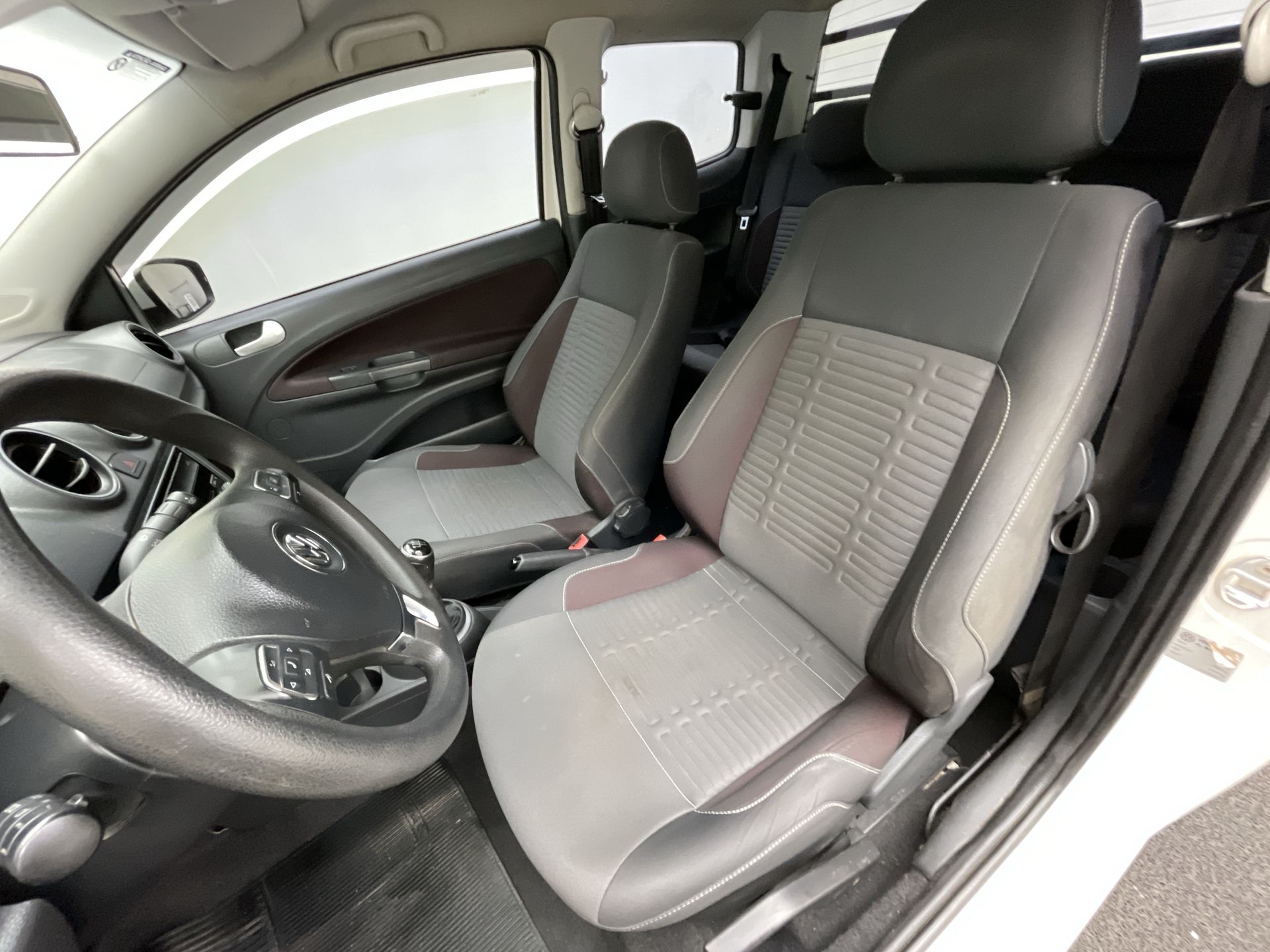 VW - Volkswagen-Saveiro-Saveiro Highline 1.6 T. Flex 8V CD