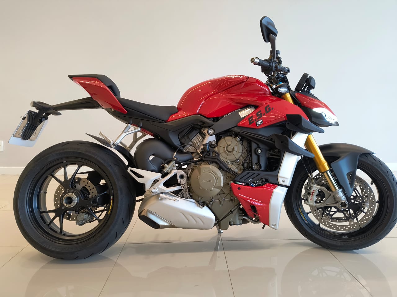 STREETFIGHTER V4 S 1103cc