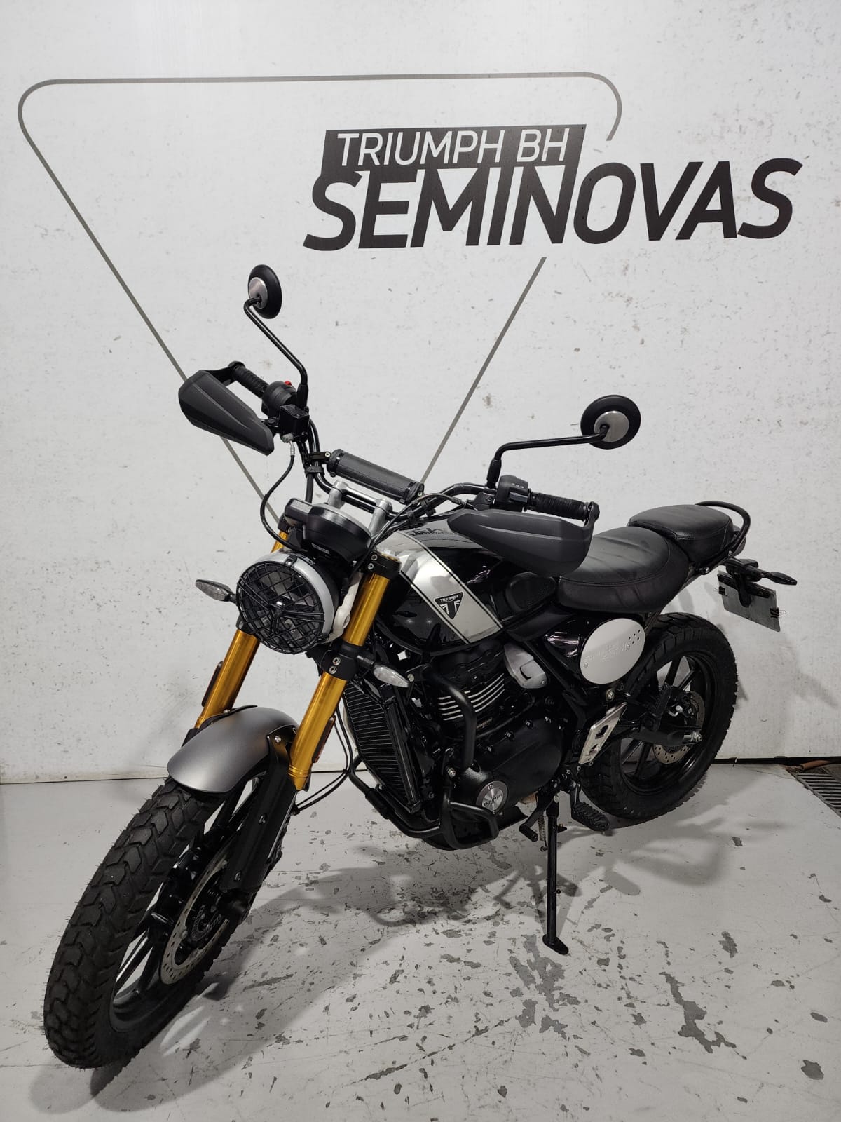 TRIUMPH-SCRAMBLER-SCRAMBLER 400X