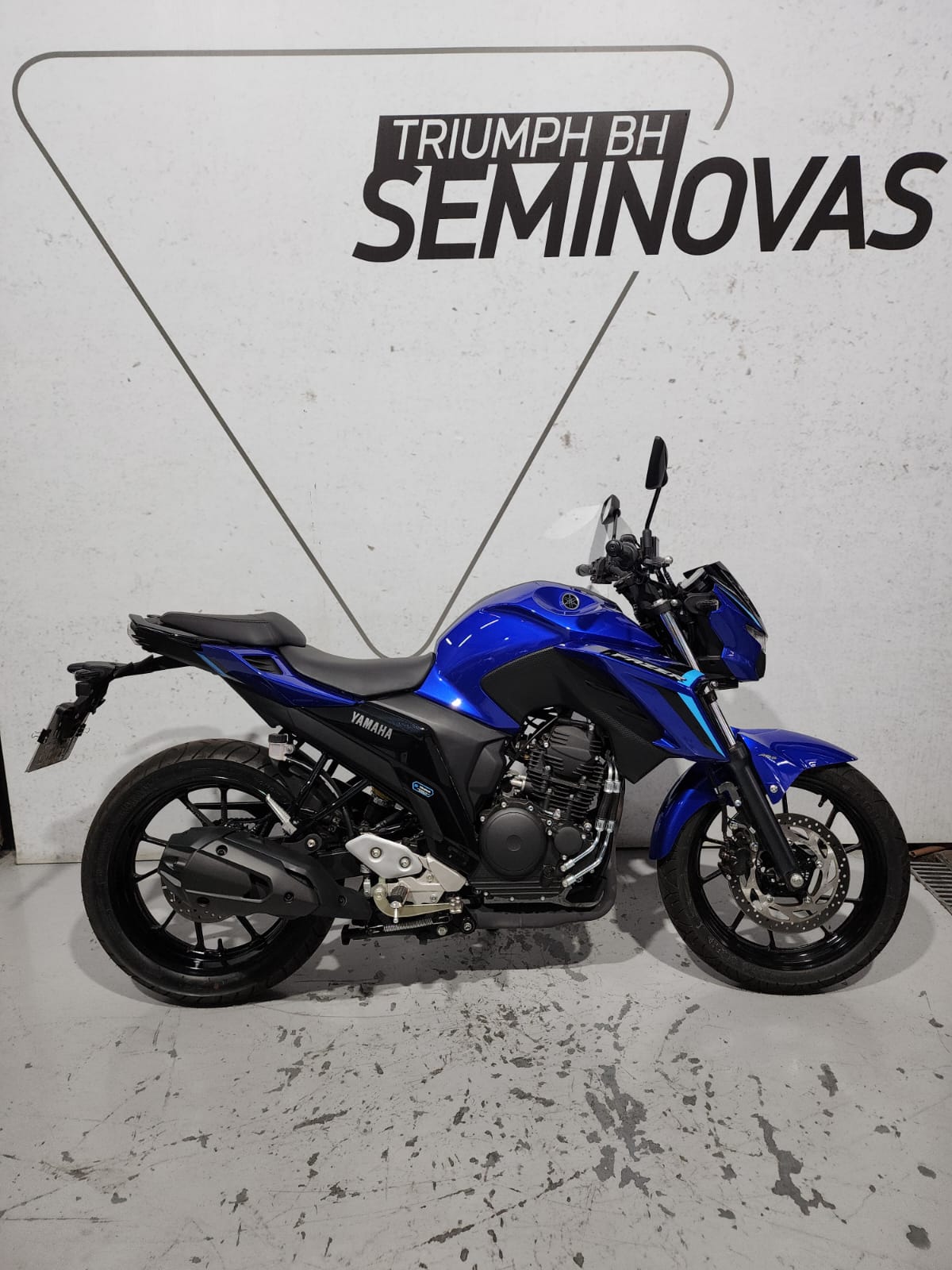 FZ25 250 FAZER CONNECTED