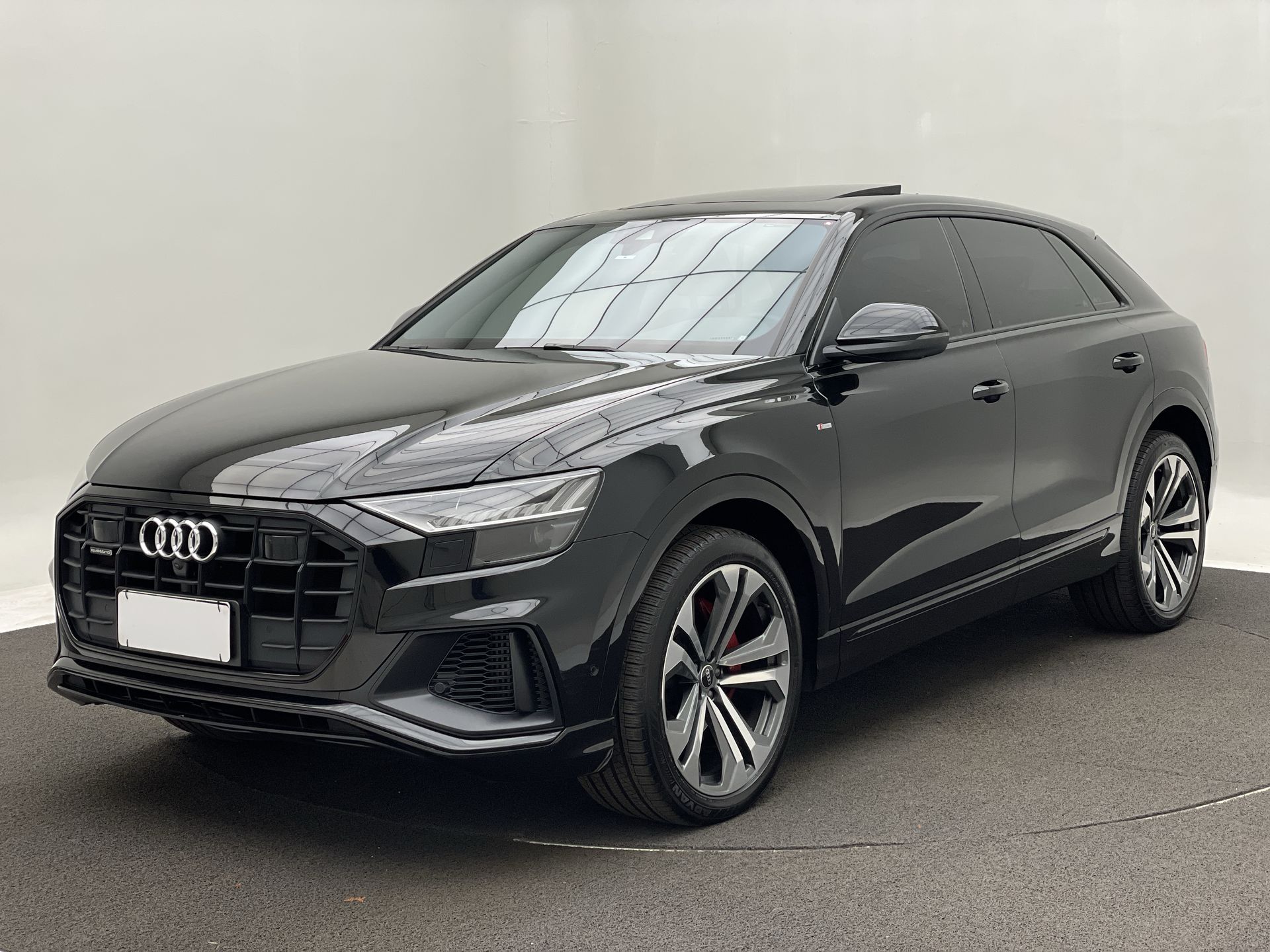 Audi-Q8-Q8 Perf.Black 3.0 TFSI Quattro S-tronic