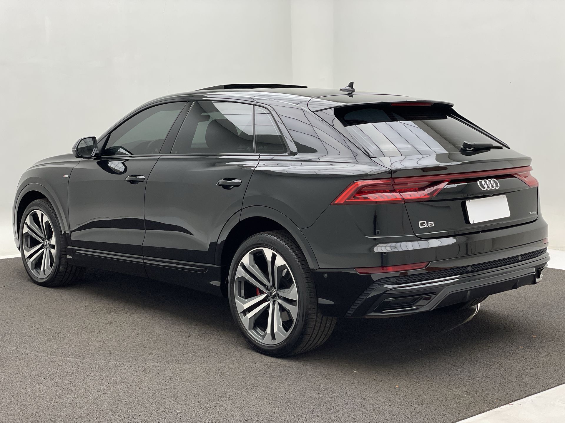 Audi-Q8-Q8 Perf.Black 3.0 TFSI Quattro S-tronic
