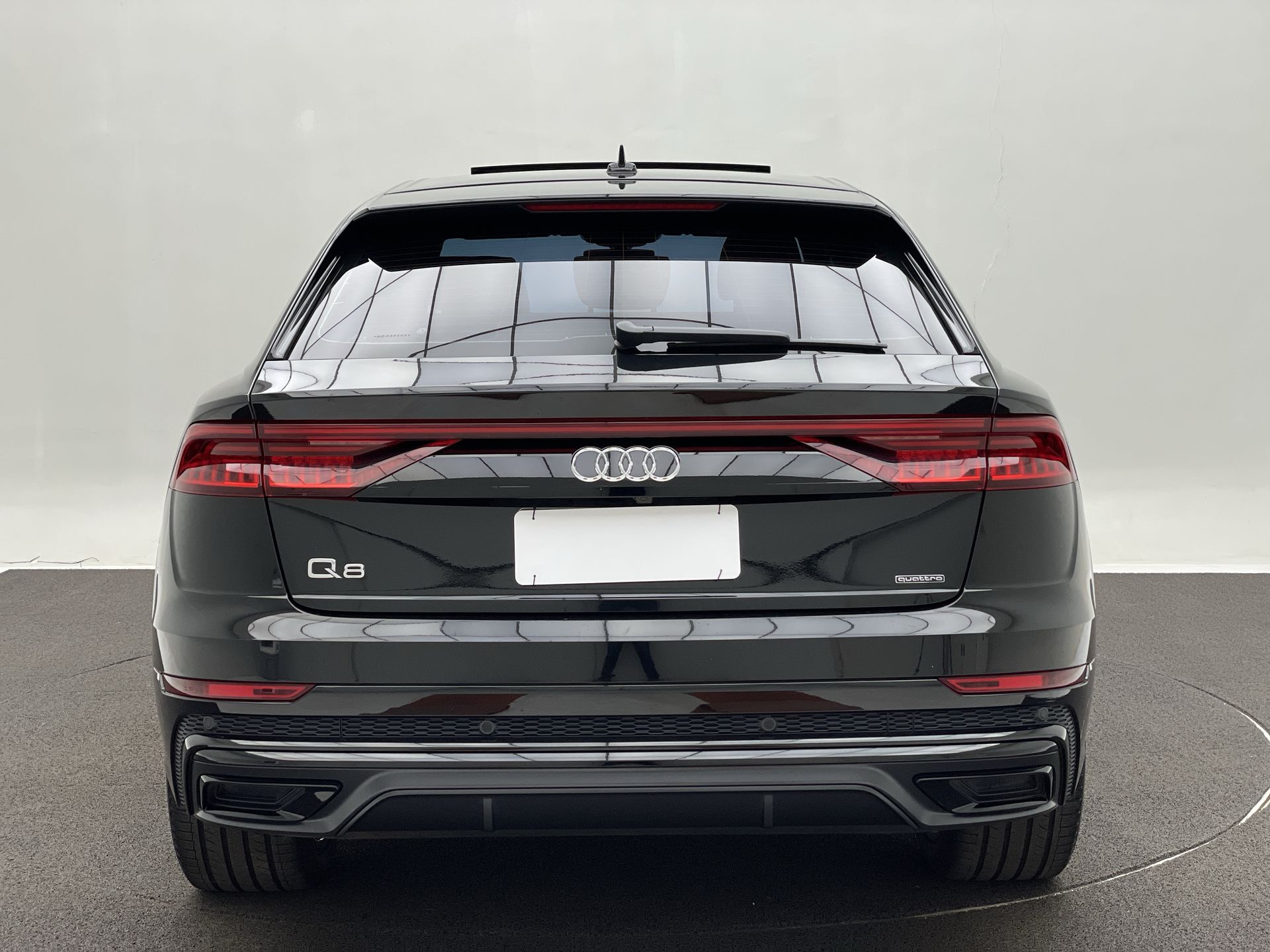 Audi-Q8-Q8 Perf.Black 3.0 TFSI Quattro S-tronic