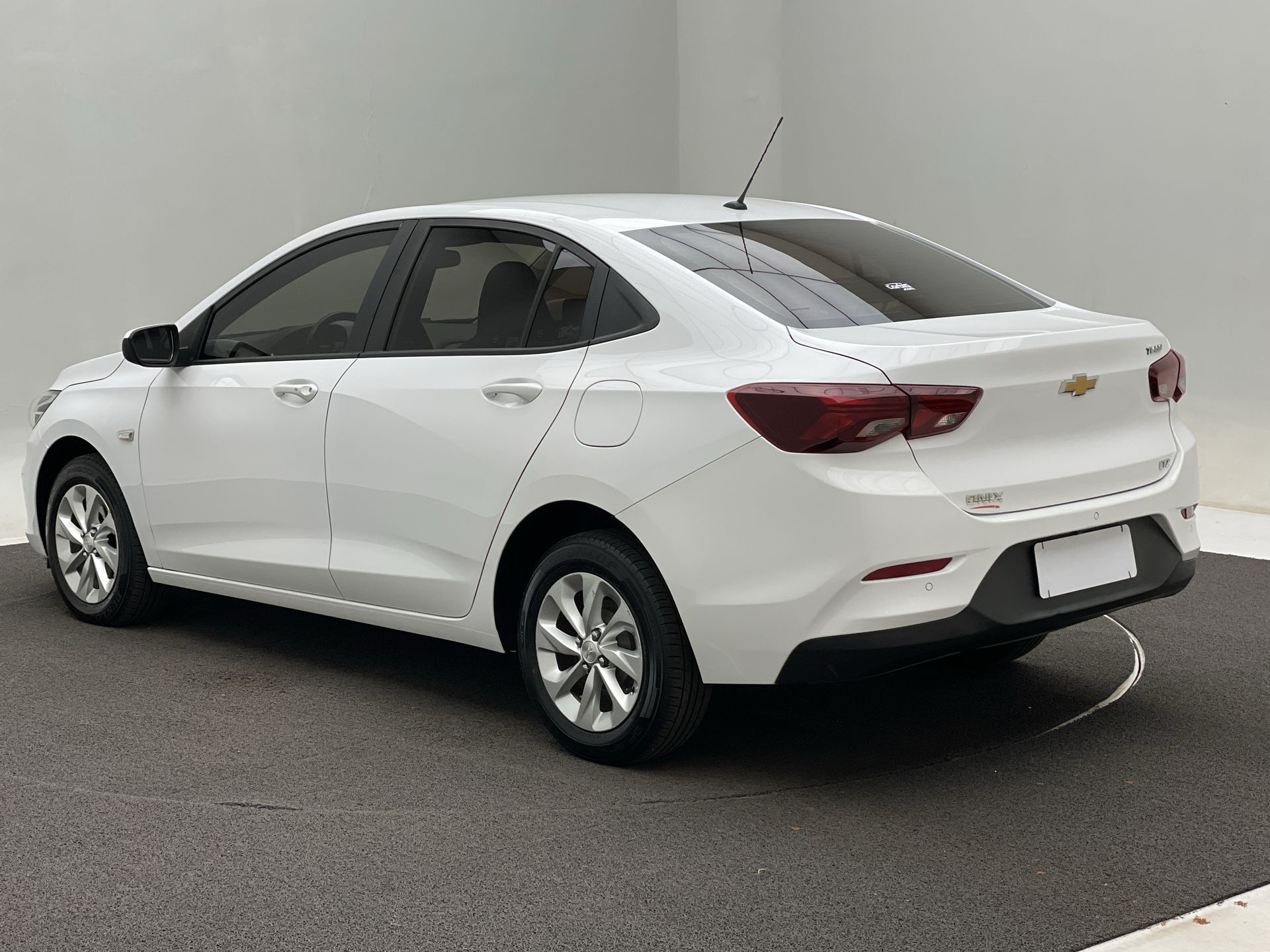 ONIX SEDAN Plus LTZ 1.0 12V TB Flex Aut.