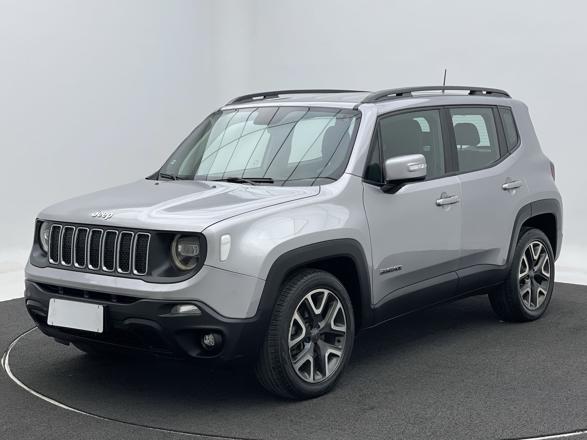 Renegade Longitude 1.8 4x2 Flex 16V Aut.