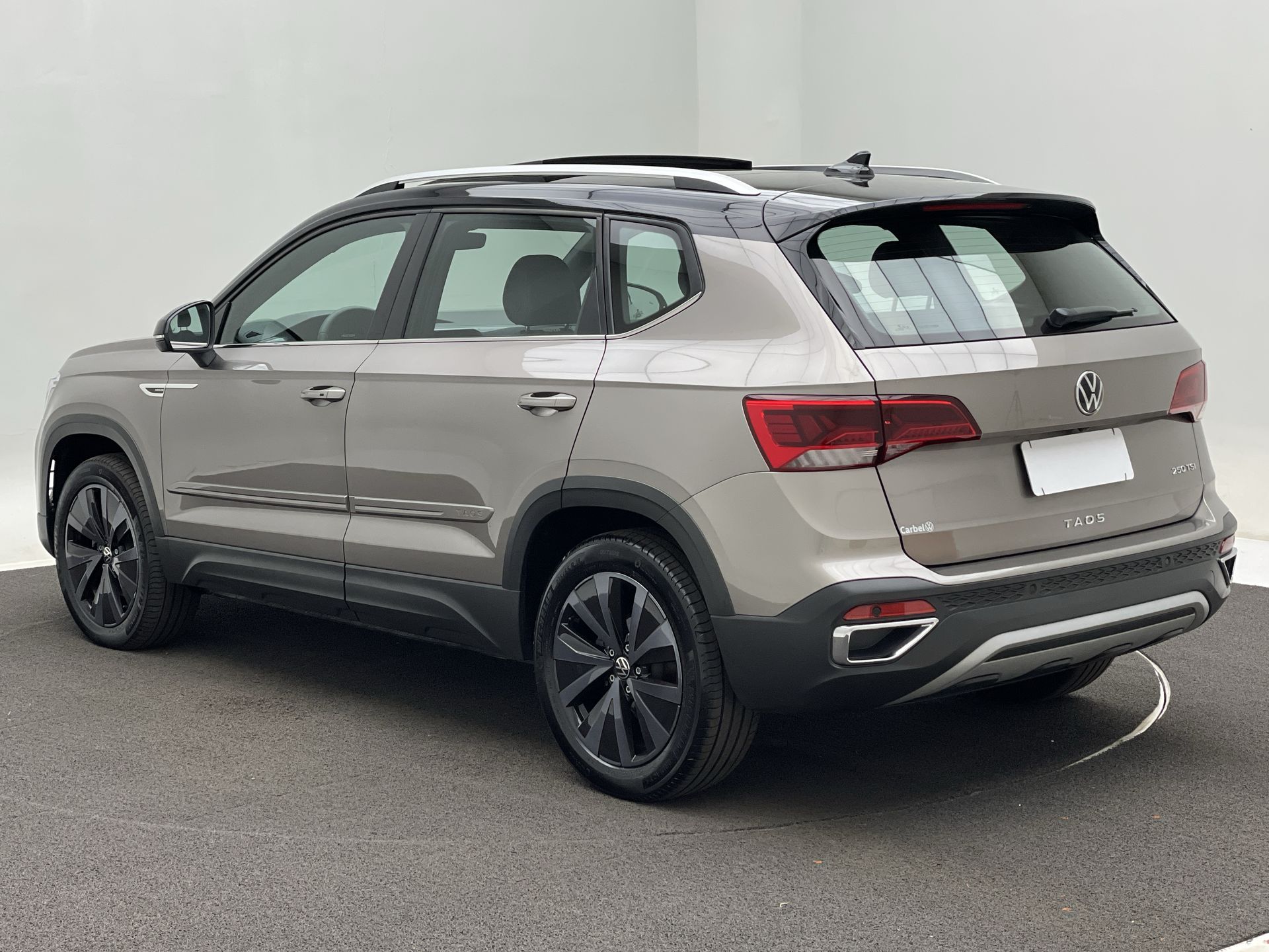 TAOS Highline 1.4 250 TSI Flex Aut.