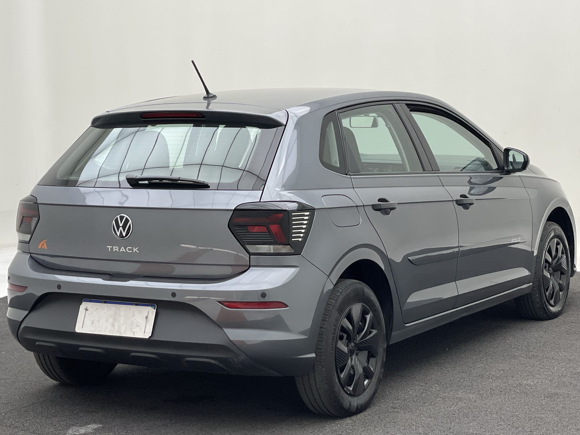 Polo Track 1.0 Flex 12V 5p
