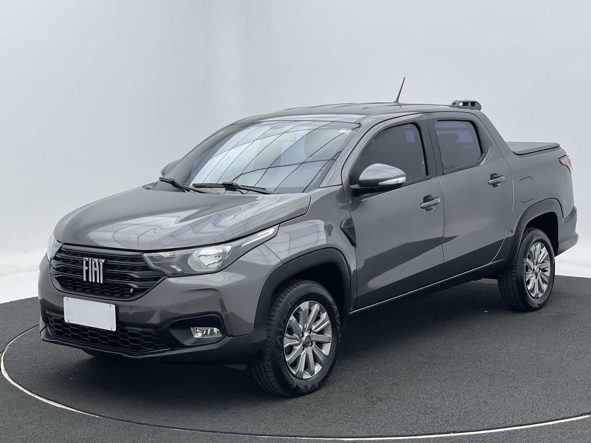Strada Freedom 1.3 Flex 8V CD