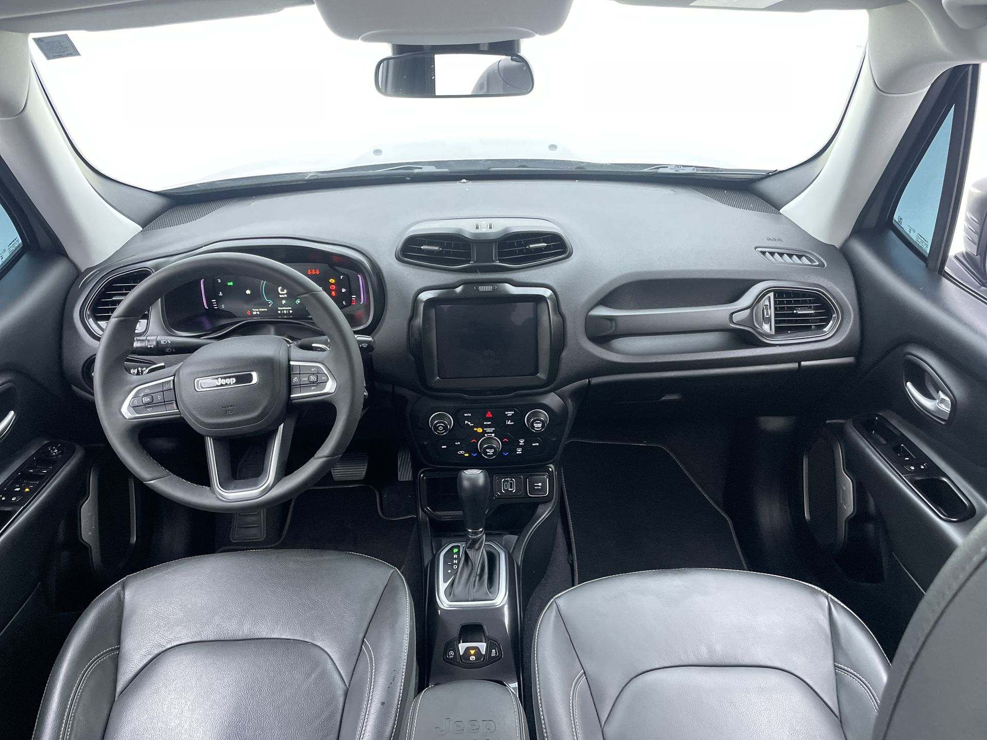 Jeep-RENEGADE-Renegade Long. T270 1.3 TB 4x2 Flex Aut.